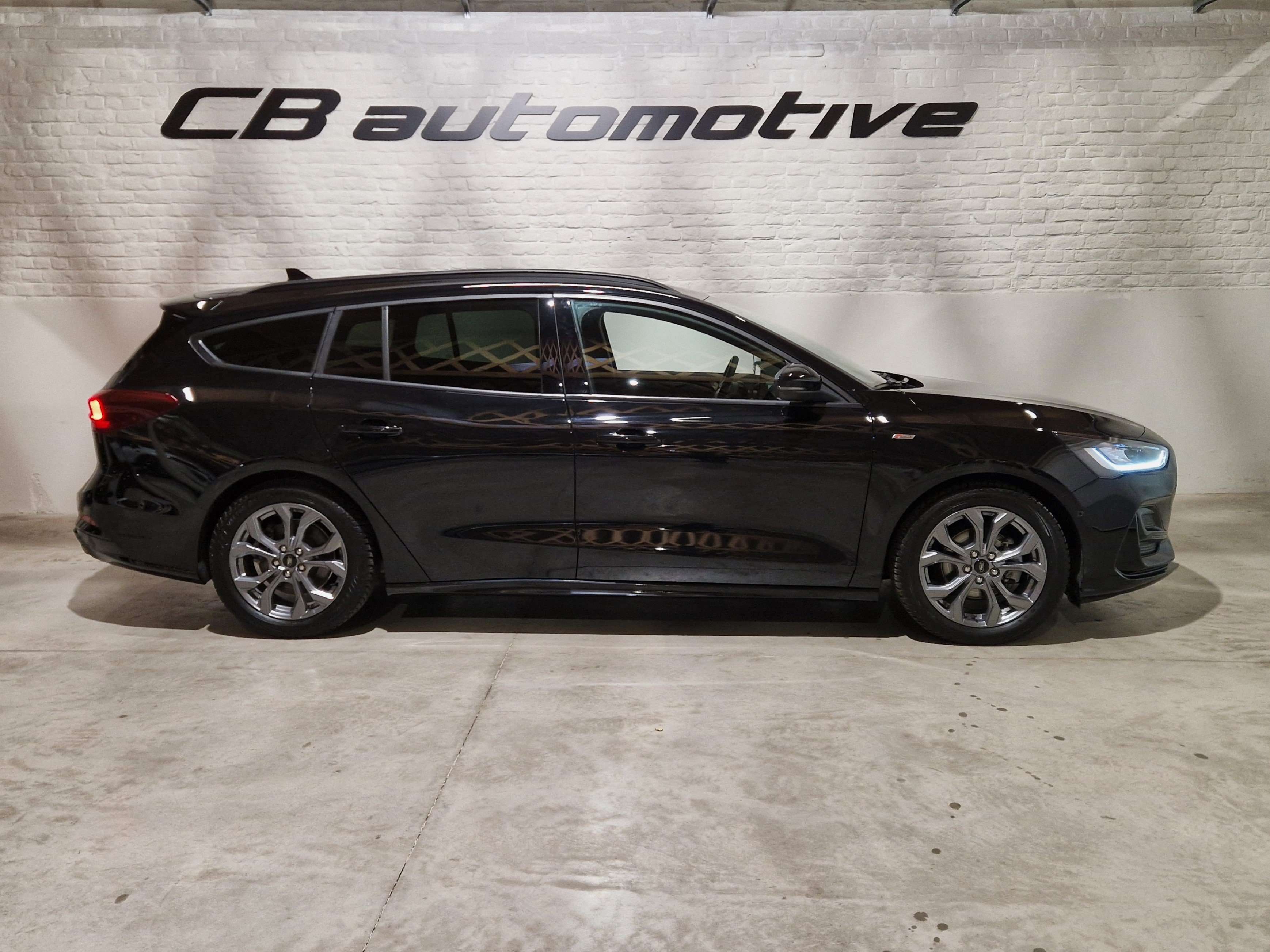 Ford Focus Stationwagon 1.0 EcoBoost ST-LINE