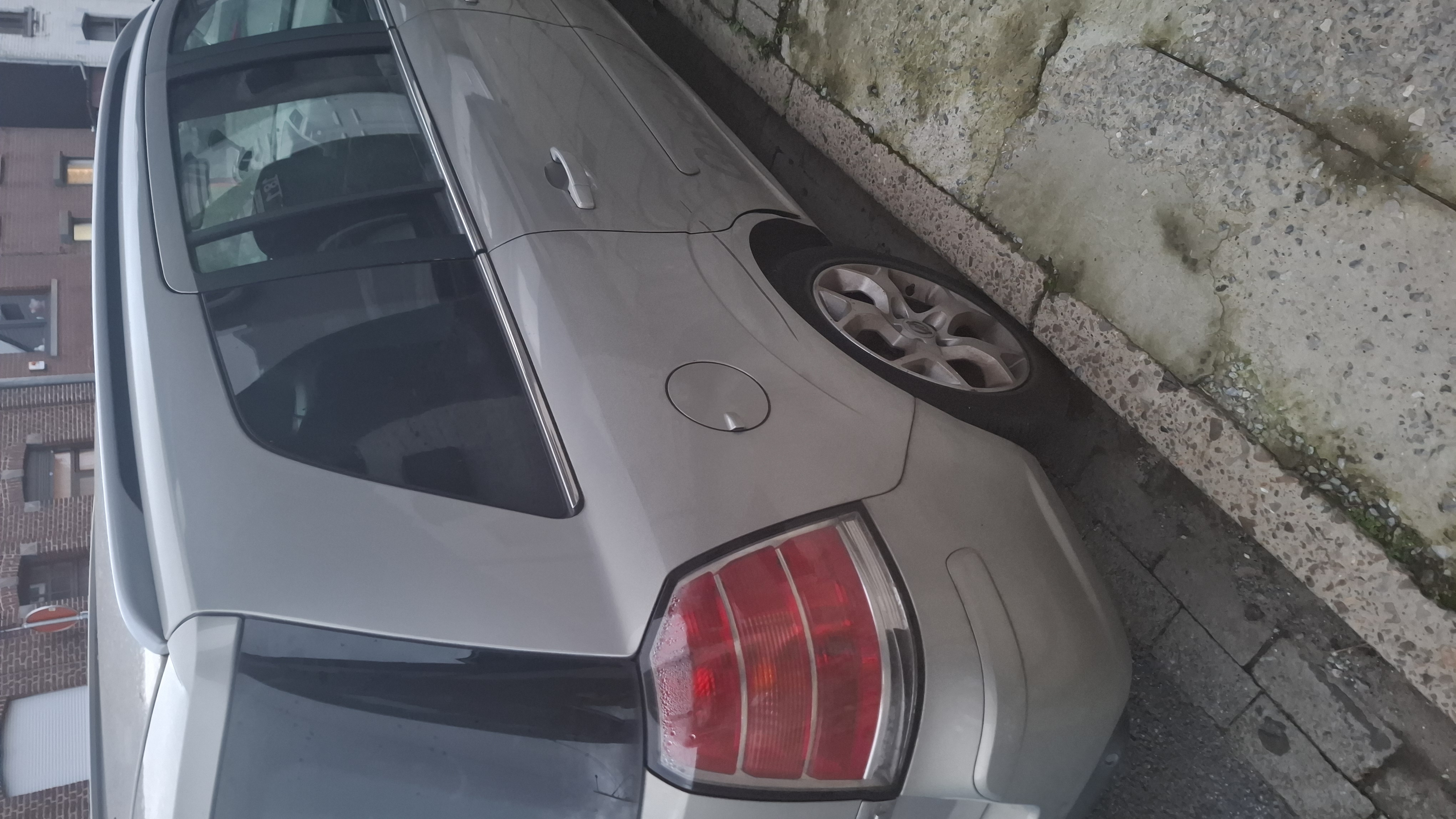 Opel Zafira II (2) 1.9 CDTI 120 FAP MAGNETIC BVA