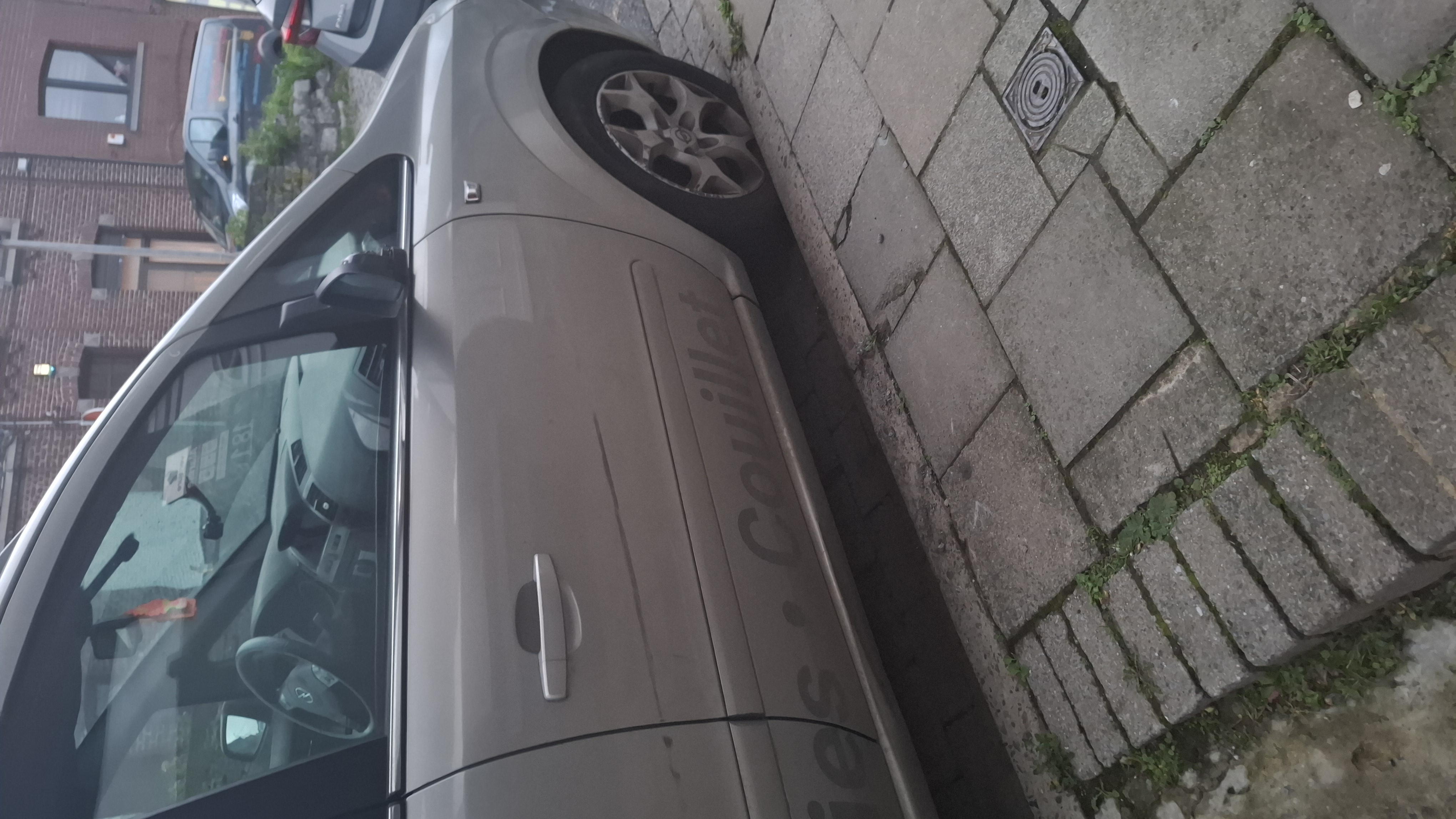 Opel Zafira II (2) 1.9 CDTI 120 FAP MAGNETIC BVA