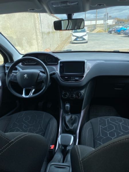 Peugeot 2008 (2) 1.2 PURETECH 82 ACTIVE