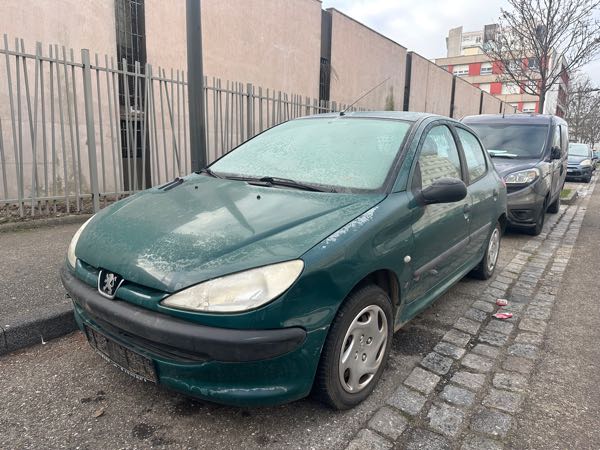 Peugeot 206 (2) 1.1 POP ART 5P