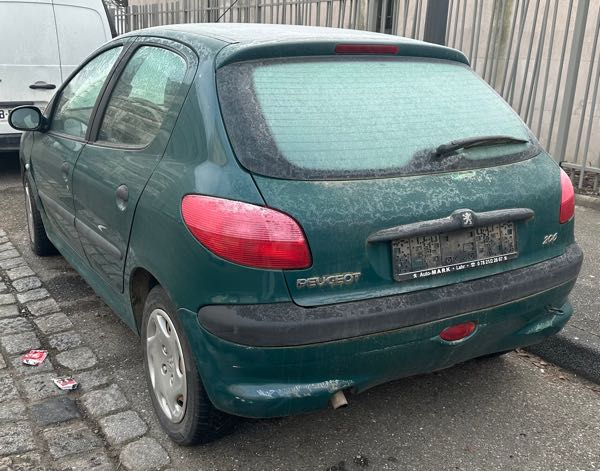 Peugeot 206 (2) 1.1 POP ART 5P