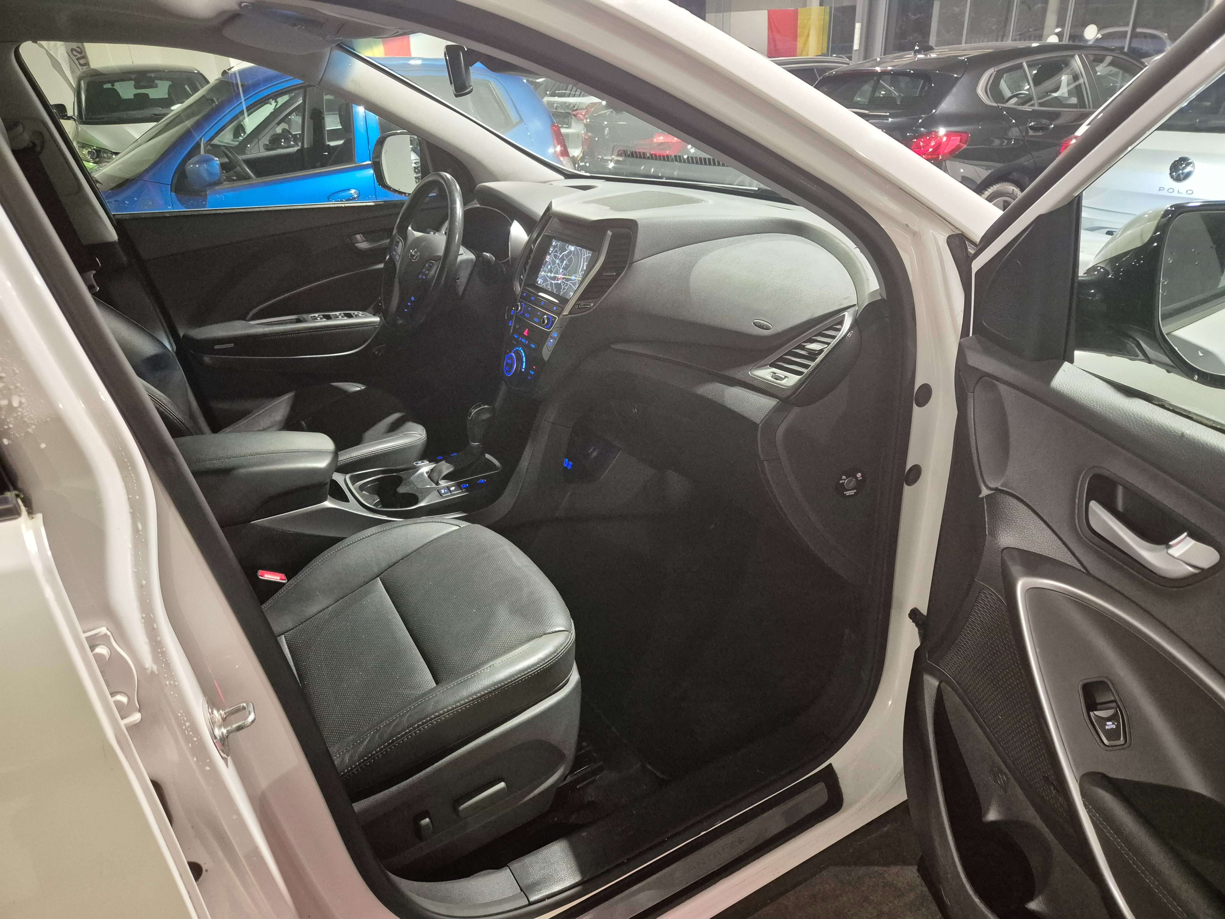 Hyundai SANTA FE Santa Fe blue 2.2 CRDI 2WD Automatik Family+