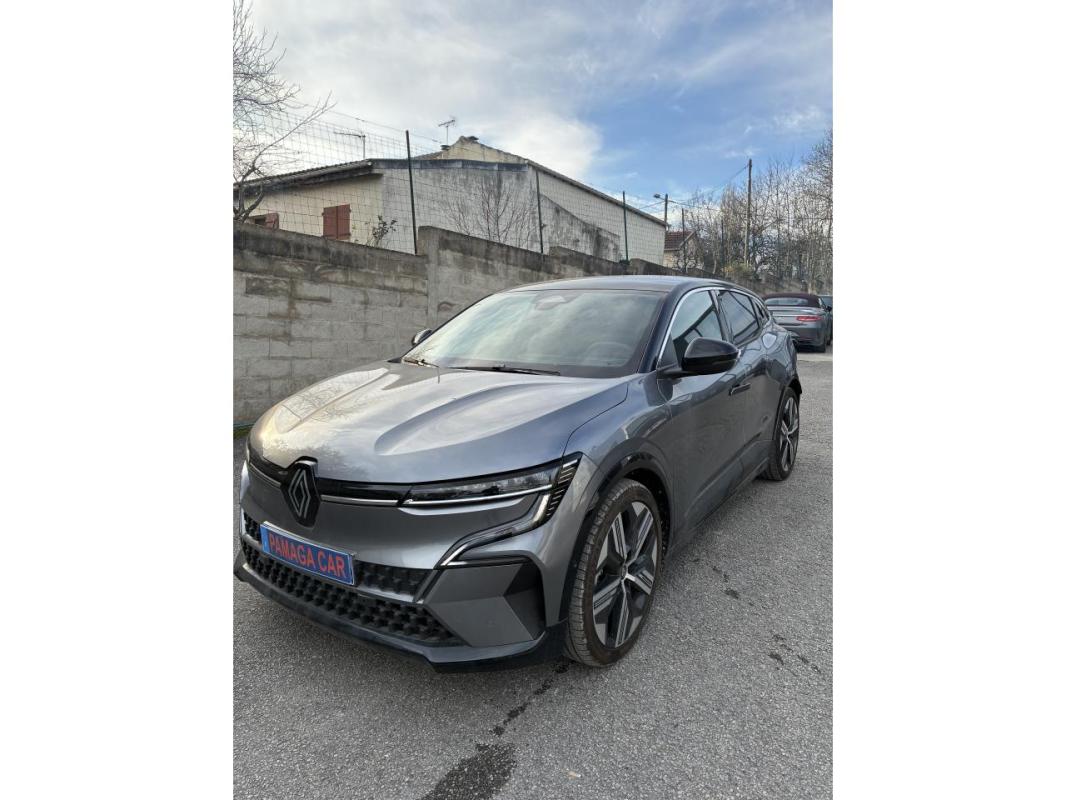 Renault Megane E-Tech Autonomie Confort - 220 AC22 V Techno
