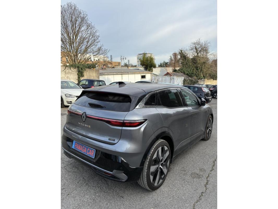 Renault Megane E-Tech Autonomie Confort - 220 AC22 V Techno