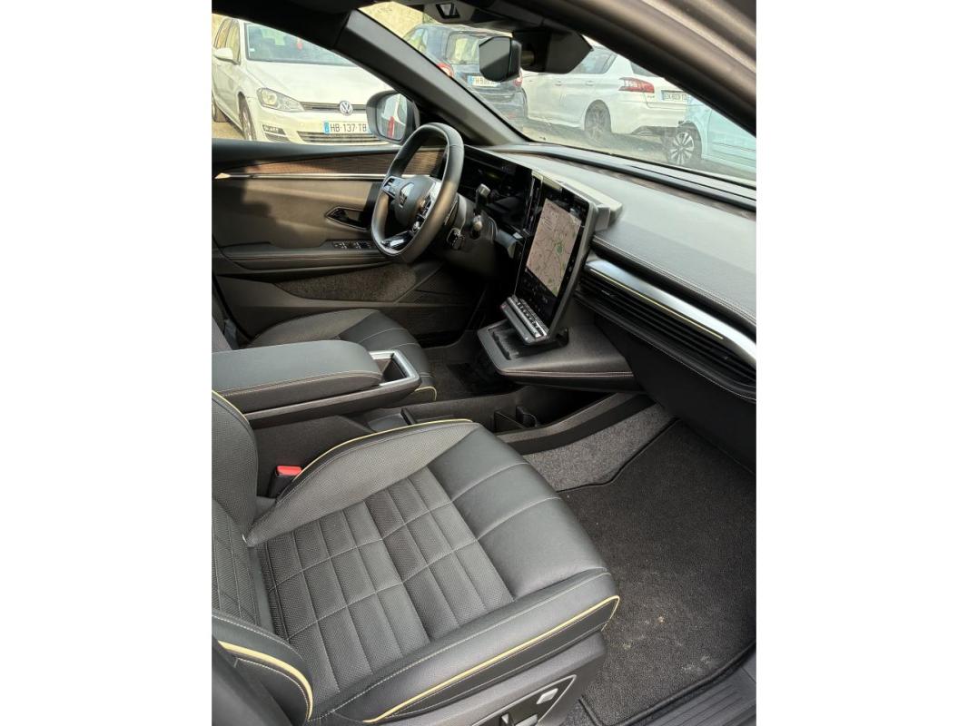 Renault Megane E-Tech Autonomie Confort - 220 AC22 V Techno