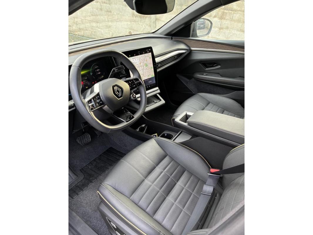 Renault Megane E-Tech Autonomie Confort - 220 AC22 V Techno