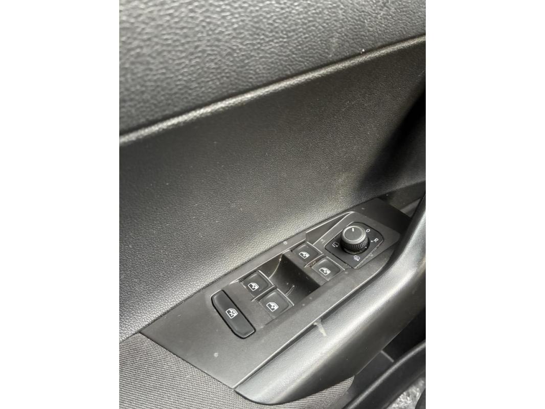 Volkswagen Polo 1.0 TSI - 95 VI AW R-Line PHASE 2
