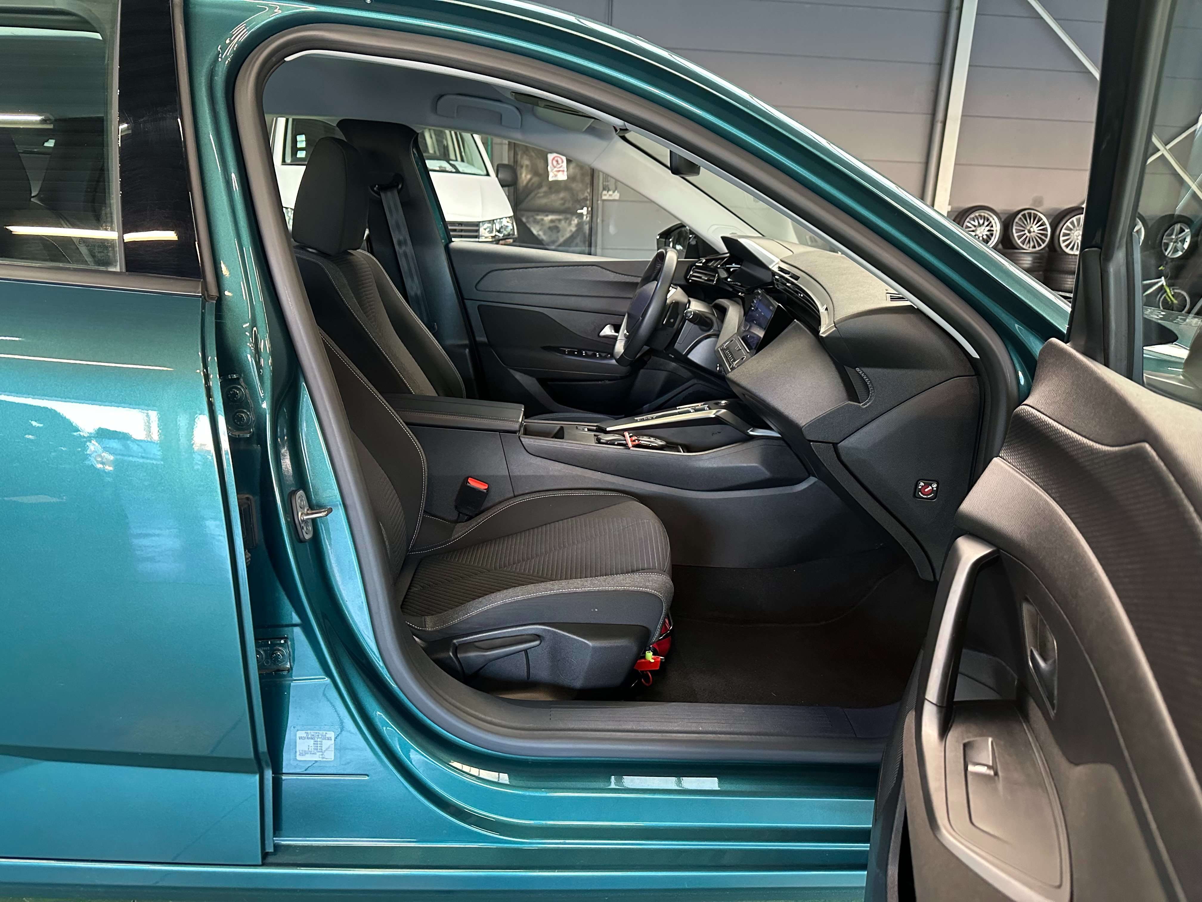 Peugeot 308 308 SW 1.2 130 EAT8 Active Pack *1 Jaar Garantie*