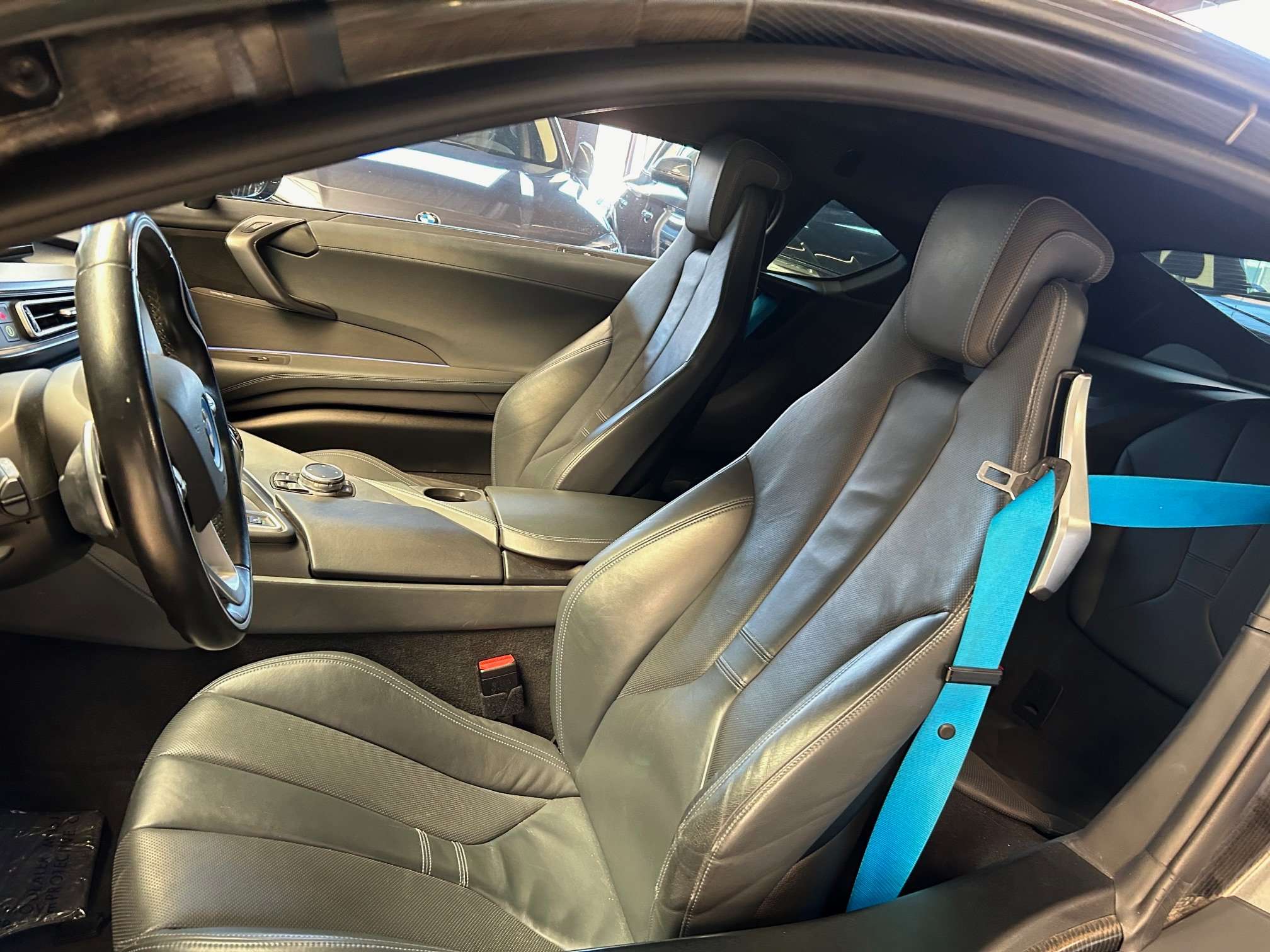 BMW i8 Coupé Alu20"/Hud/Leder/Cam360/Led *1j garantie*