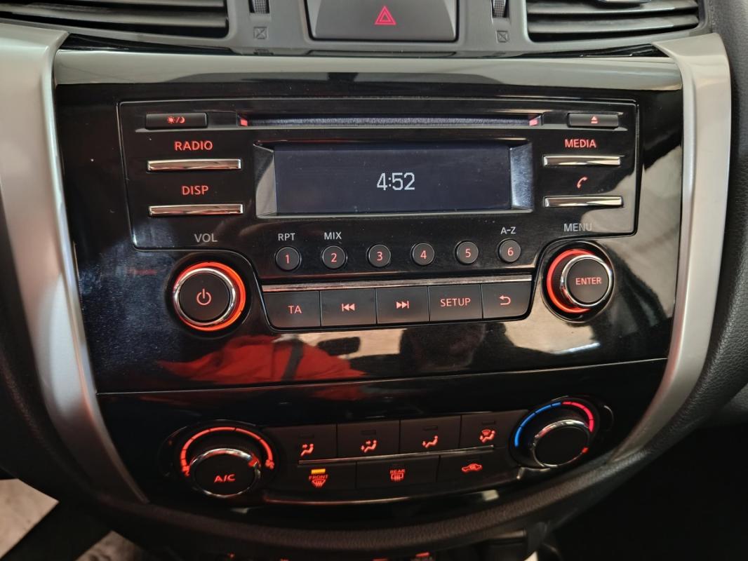 Nissan Navara IV Double-Cab 2.3 dCi 190 ACENTA