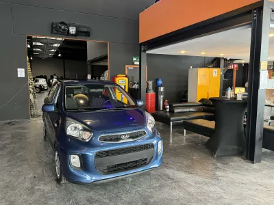 Kia Picanto 1.0i -A/C - RADIO CD/AUX/USB - 5 PORTES - MLANUEL