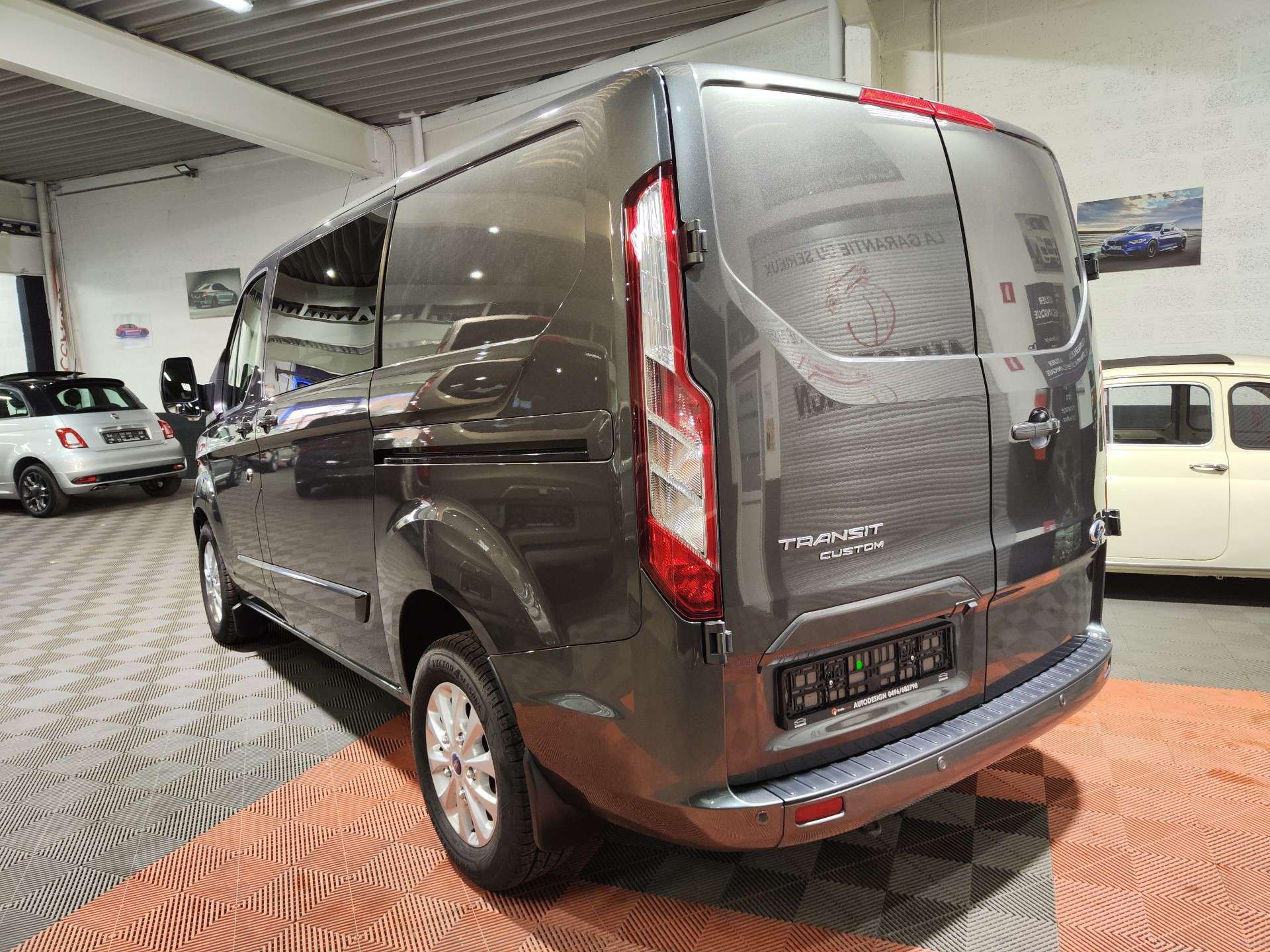 Ford Transit Custom 2.0 TDCi L1H1/ Limited / 5 places / Automatique