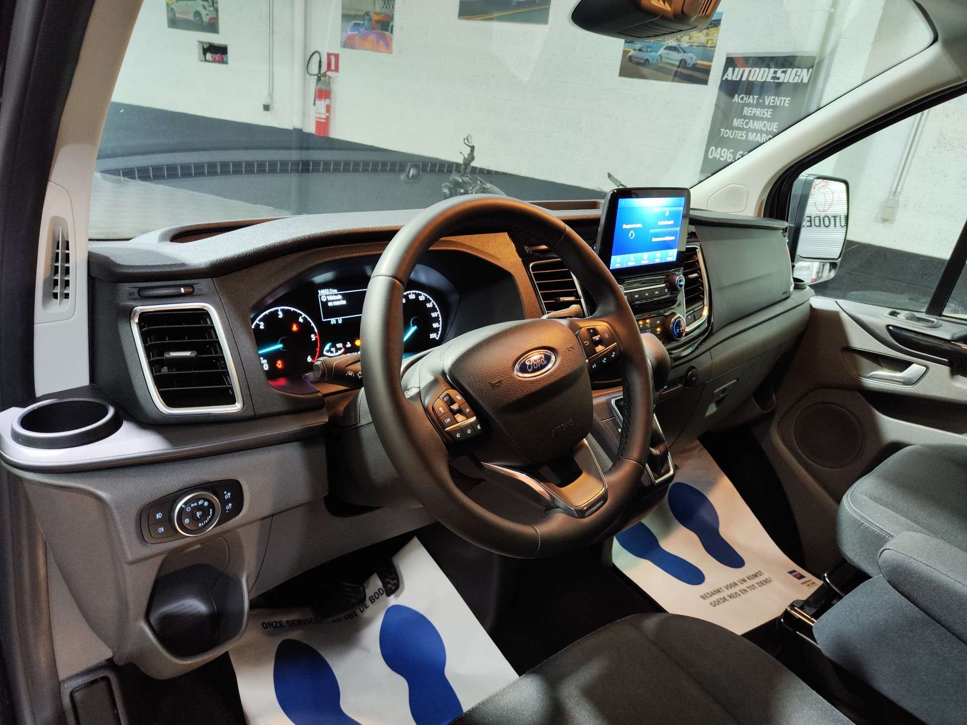 Ford Transit Custom 2.0 TDCi L1H1/ Limited / 5 places / Automatique