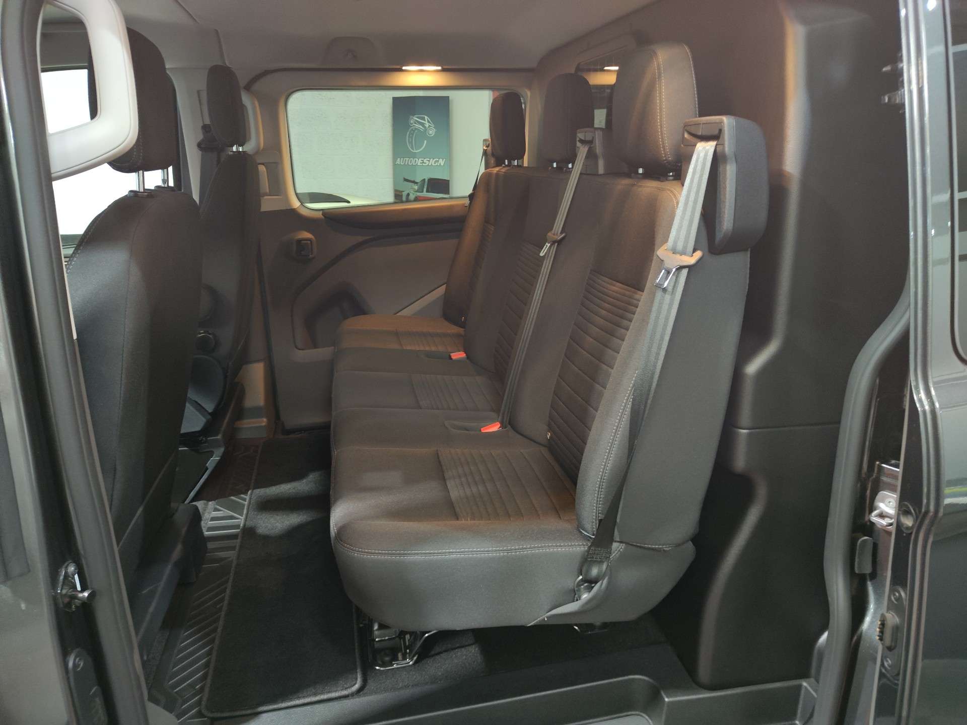 Ford Transit Custom 2.0 TDCi L1H1/ Limited / 5 places / Automatique