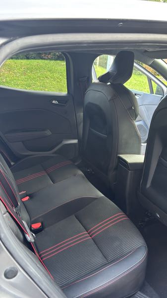 Renault Clio V 1.3 TCE 140 RS LINE 21