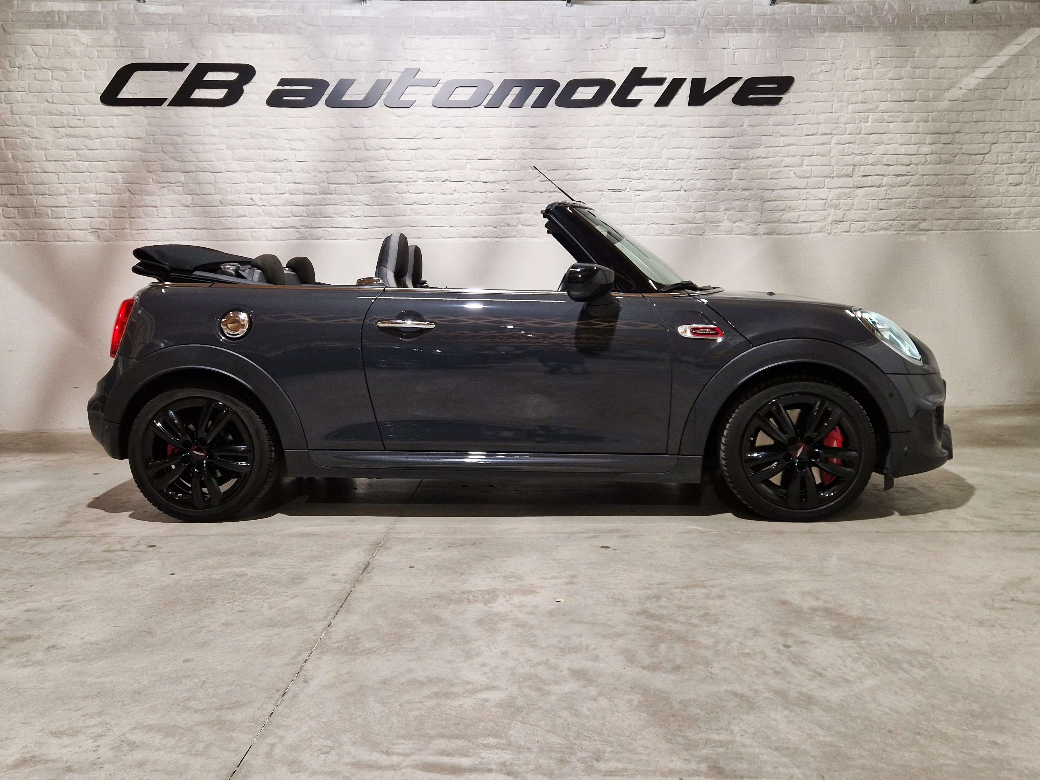 MINI John Cooper Works Cabrio Automaat met garantie