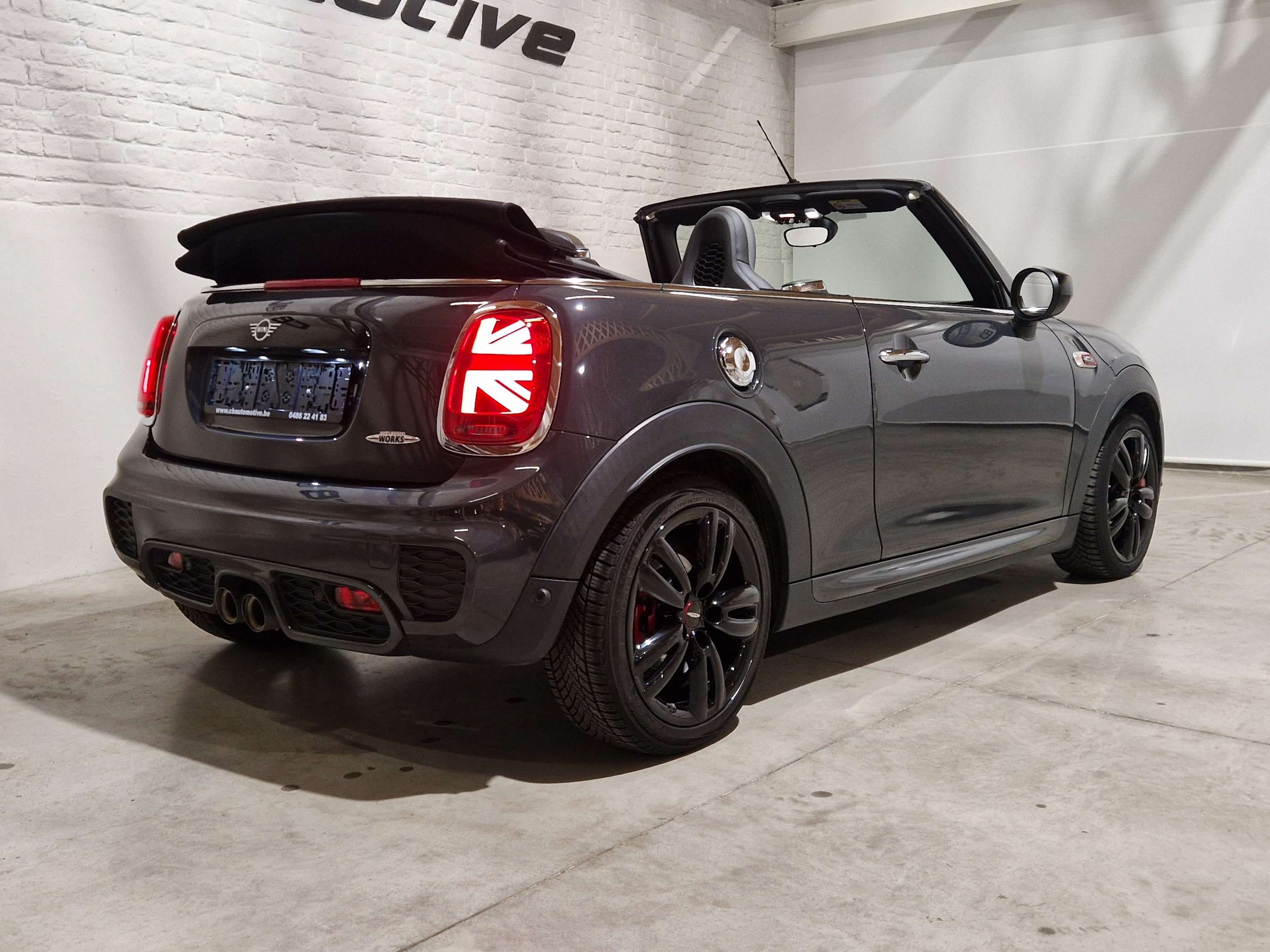 MINI John Cooper Works Cabrio Automaat met garantie