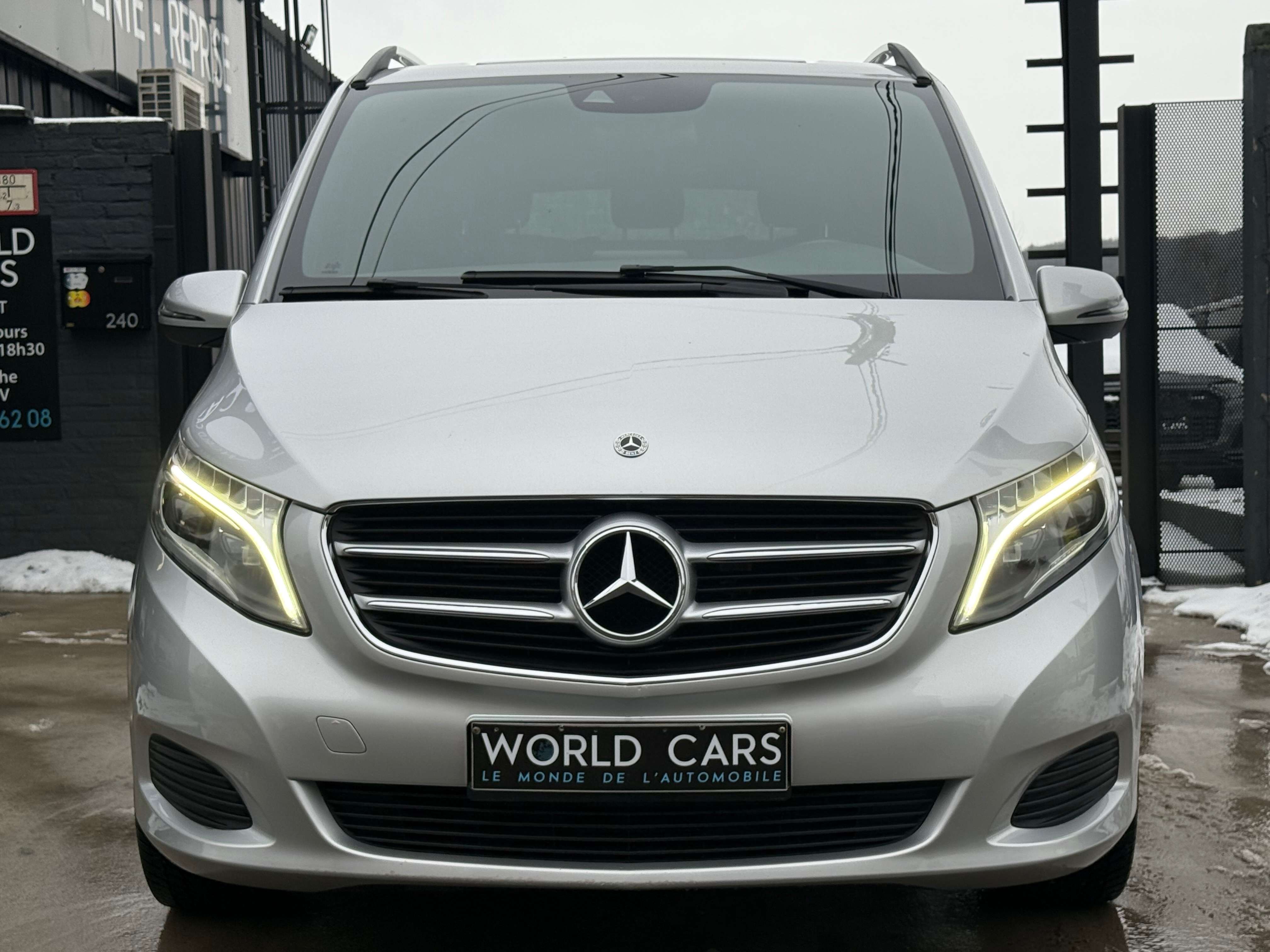 Mercedes-Benz V 220 d AVANTGARDE DOUBLE CAB. TVAC*BTWIN CAMERA FULL OP