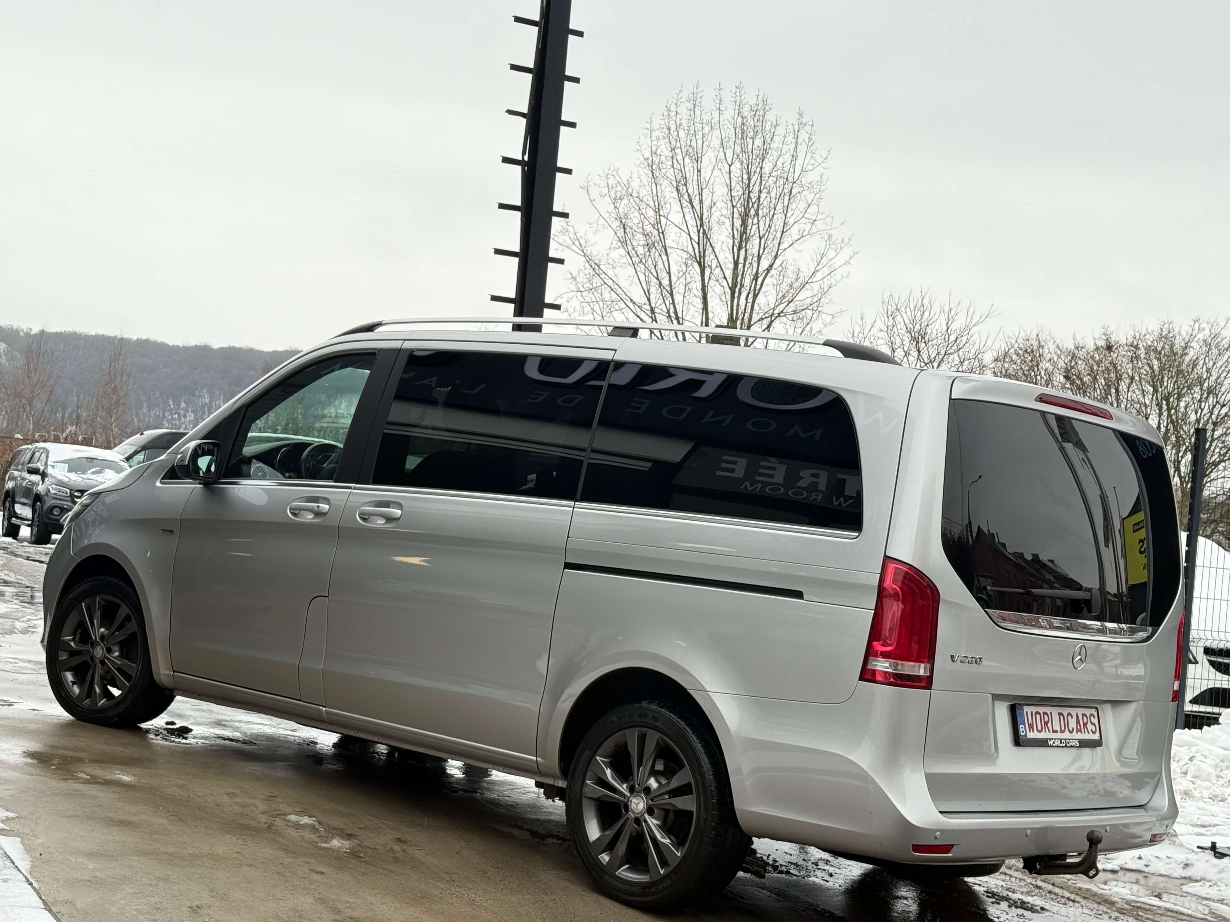 Mercedes-Benz V 220 d AVANTGARDE DOUBLE CAB. TVAC*BTWIN CAMERA FULL OP