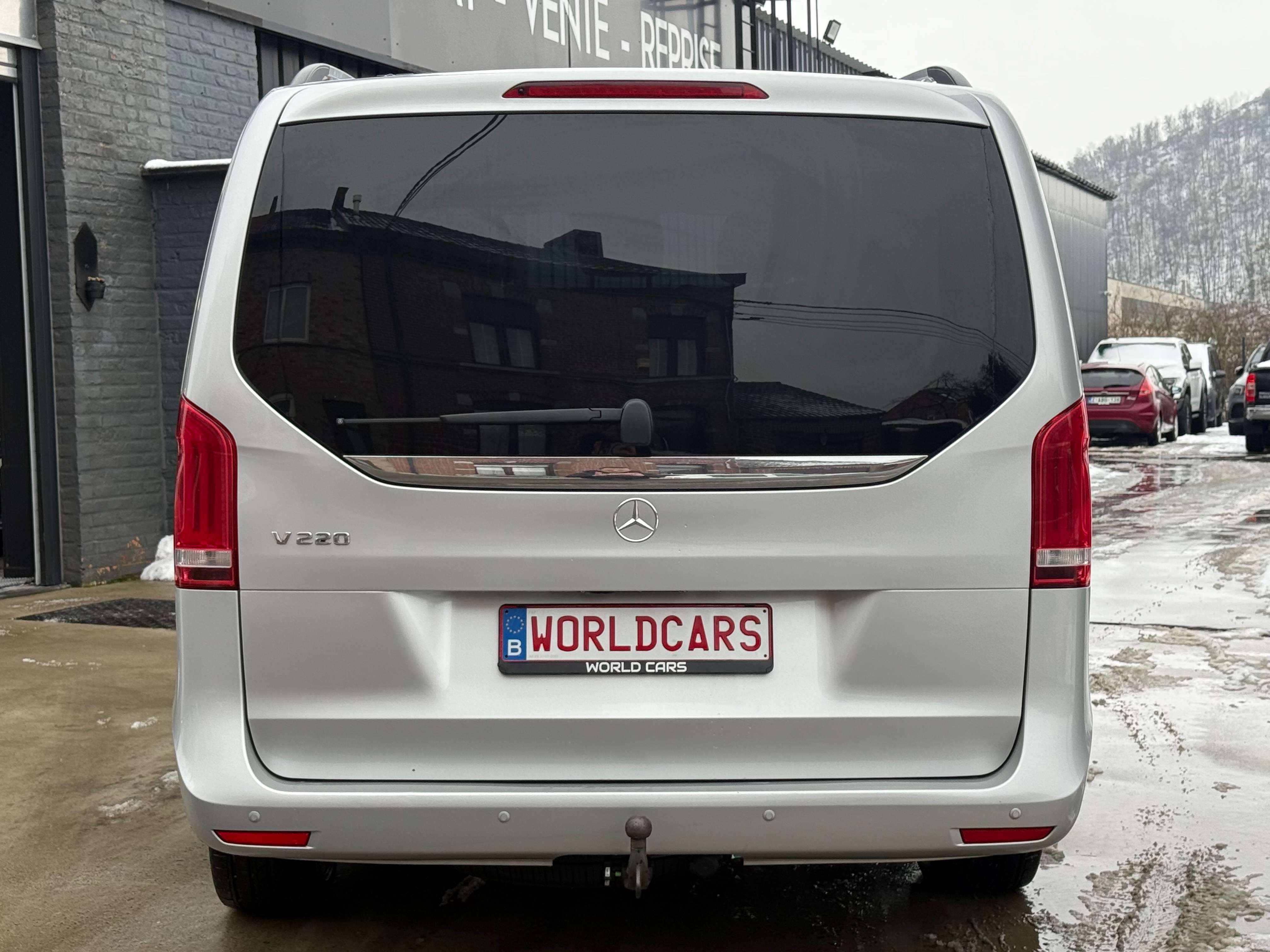 Mercedes-Benz V 220 d AVANTGARDE DOUBLE CAB. TVAC*BTWIN CAMERA FULL OP