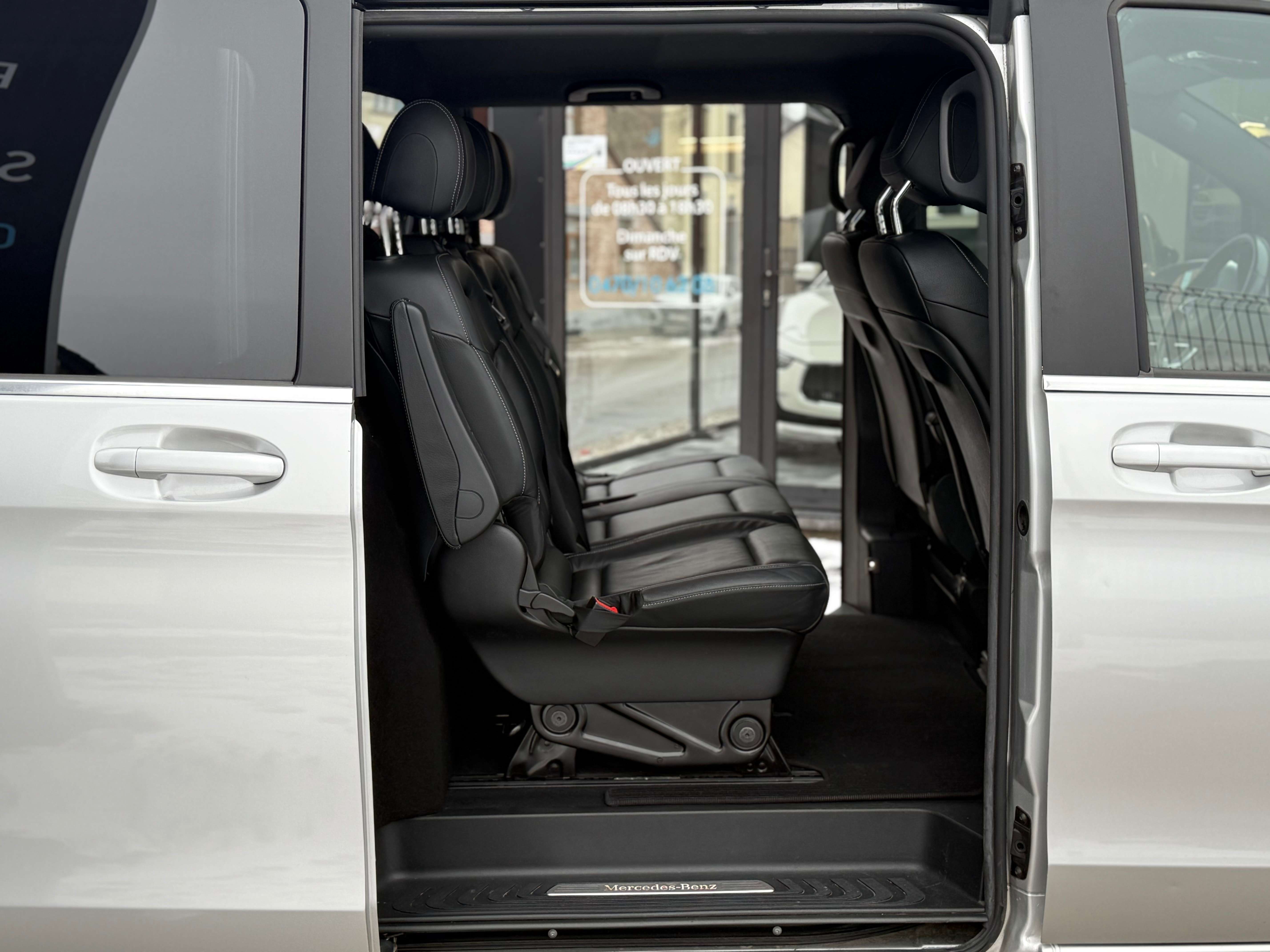 Mercedes-Benz V 220 d AVANTGARDE DOUBLE CAB. TVAC*BTWIN CAMERA FULL OP