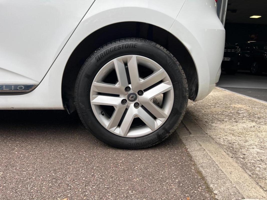 Renault Clio 5 (V) | TCE 90 BUSINESS 1ERE MAIN FR SOCIETE 2 PLACES GPS REF-GH231