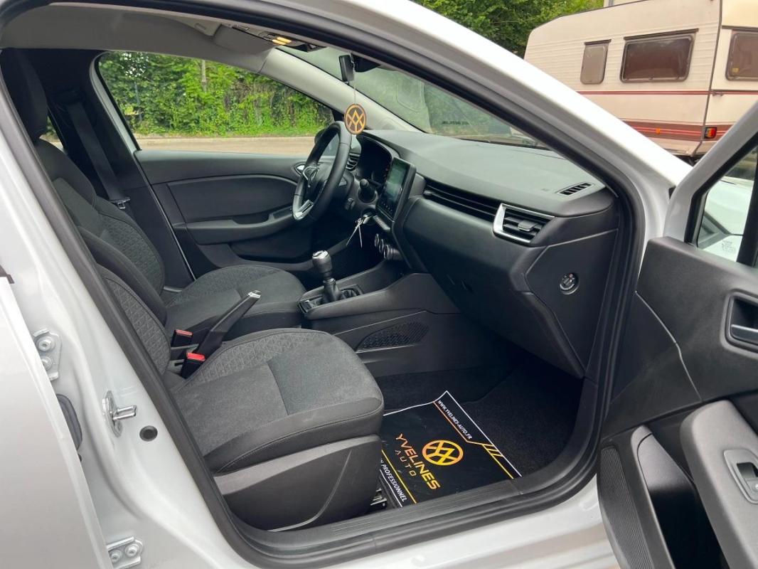 Renault Clio 5 (V) | TCE 90 BUSINESS 1ERE MAIN FR SOCIETE 2 PLACES GPS REF-GH231