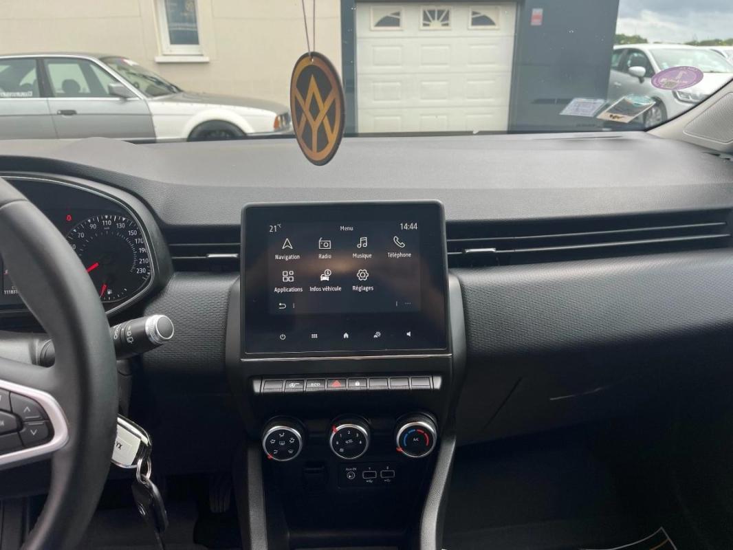 Renault Clio 5 (V) | TCE 90 BUSINESS 1ERE MAIN FR SOCIETE 2 PLACES GPS REF-GH231