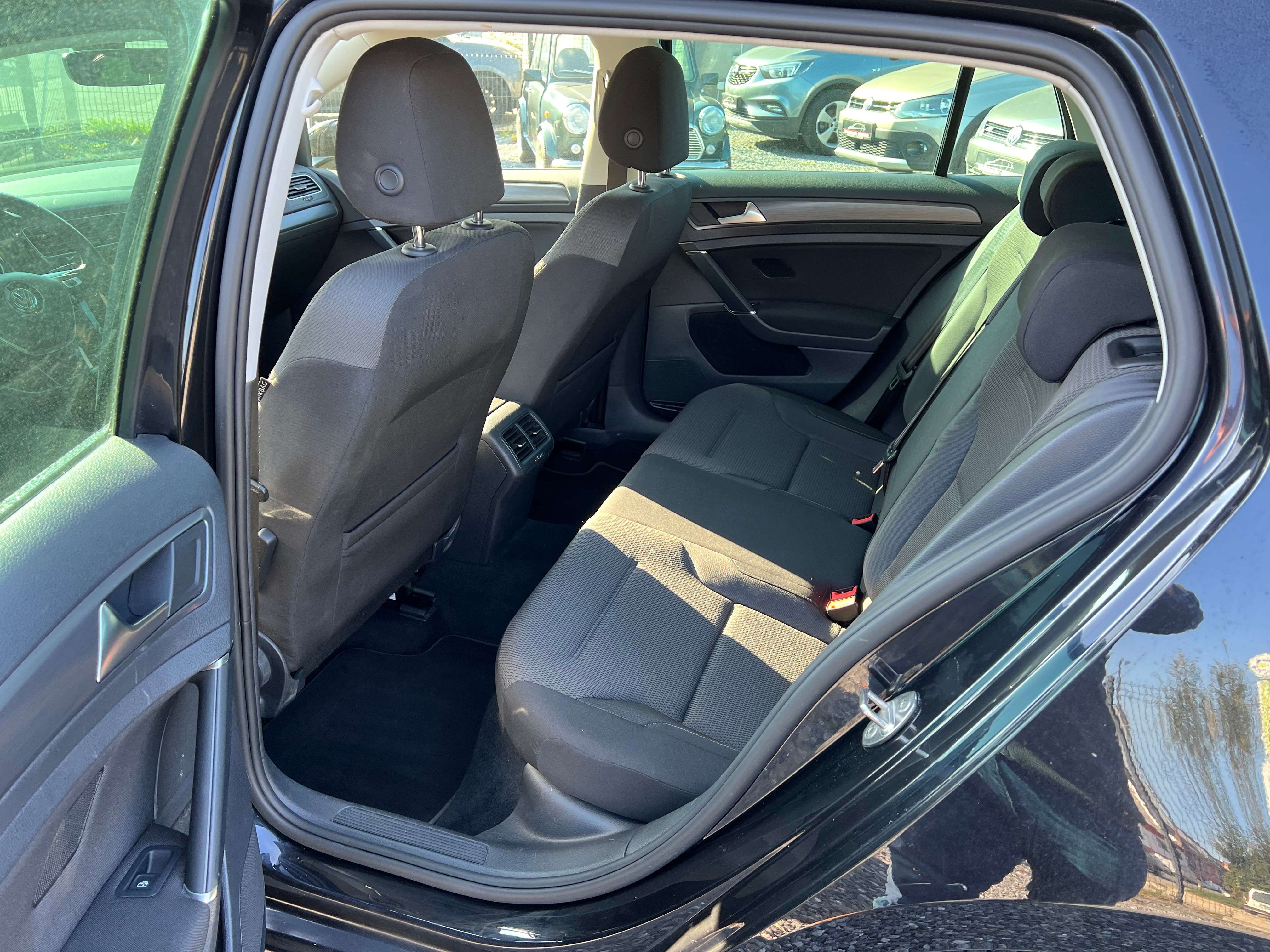 Volkswagen Golf 1.0 TSI DSG 110ch CONFORTLINE Garantie 1 AN.