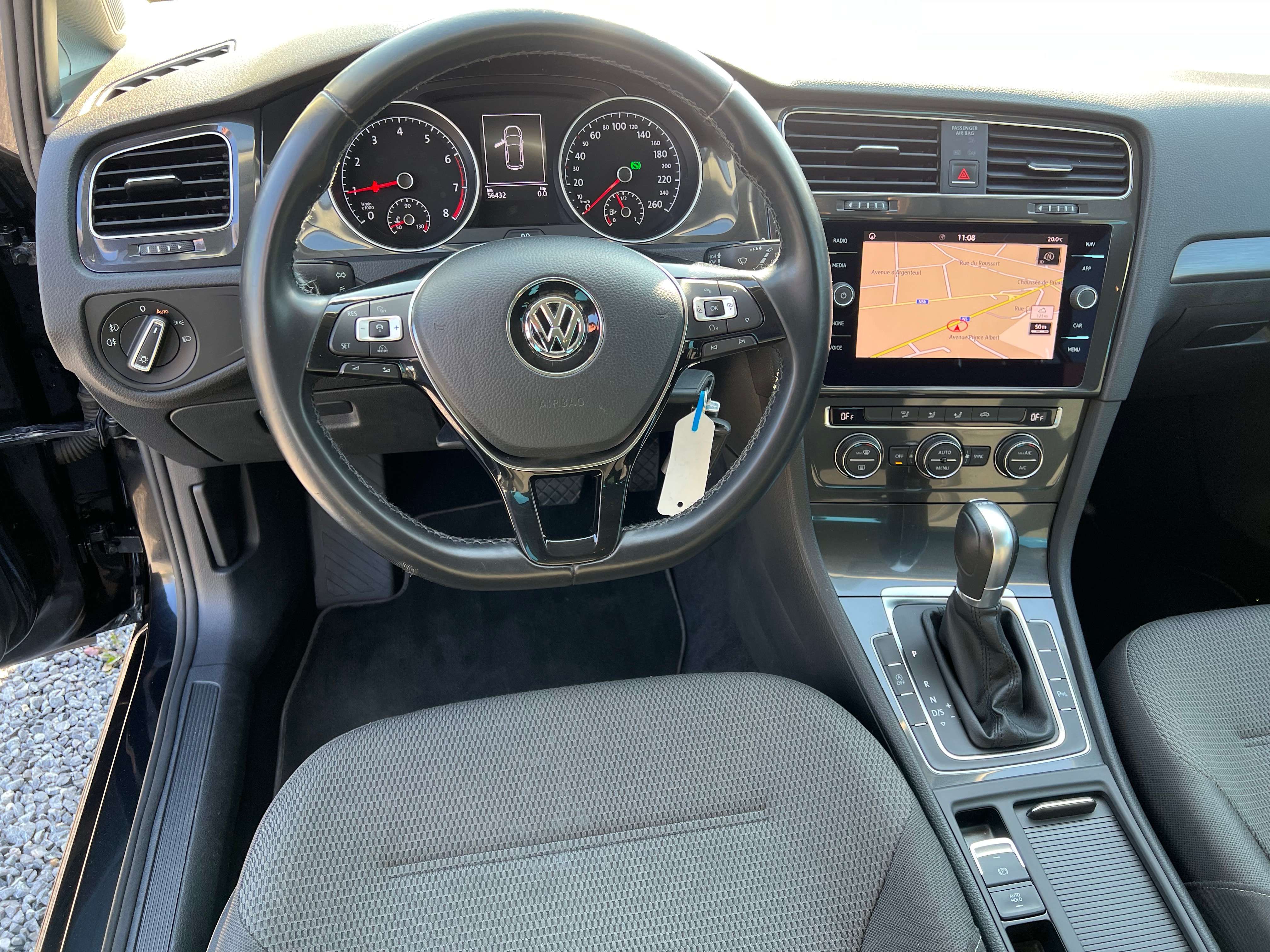 Volkswagen Golf 1.0 TSI DSG 110ch CONFORTLINE Garantie 1 AN.