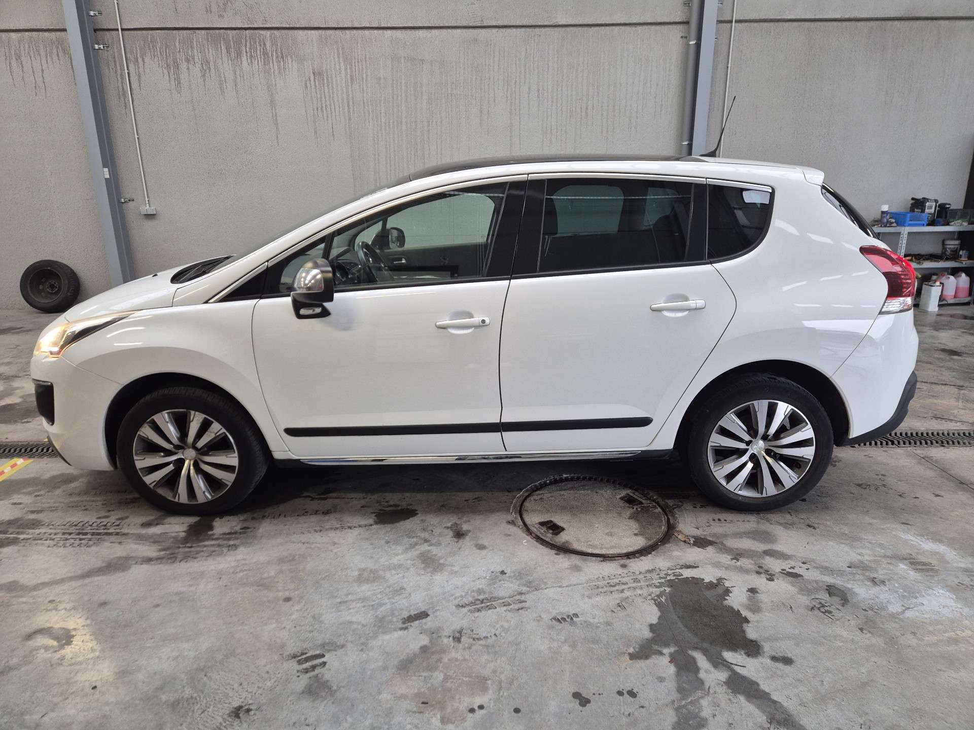 Peugeot 3008 1.2i  130 Stop // MARCHAND OU EXPORT //