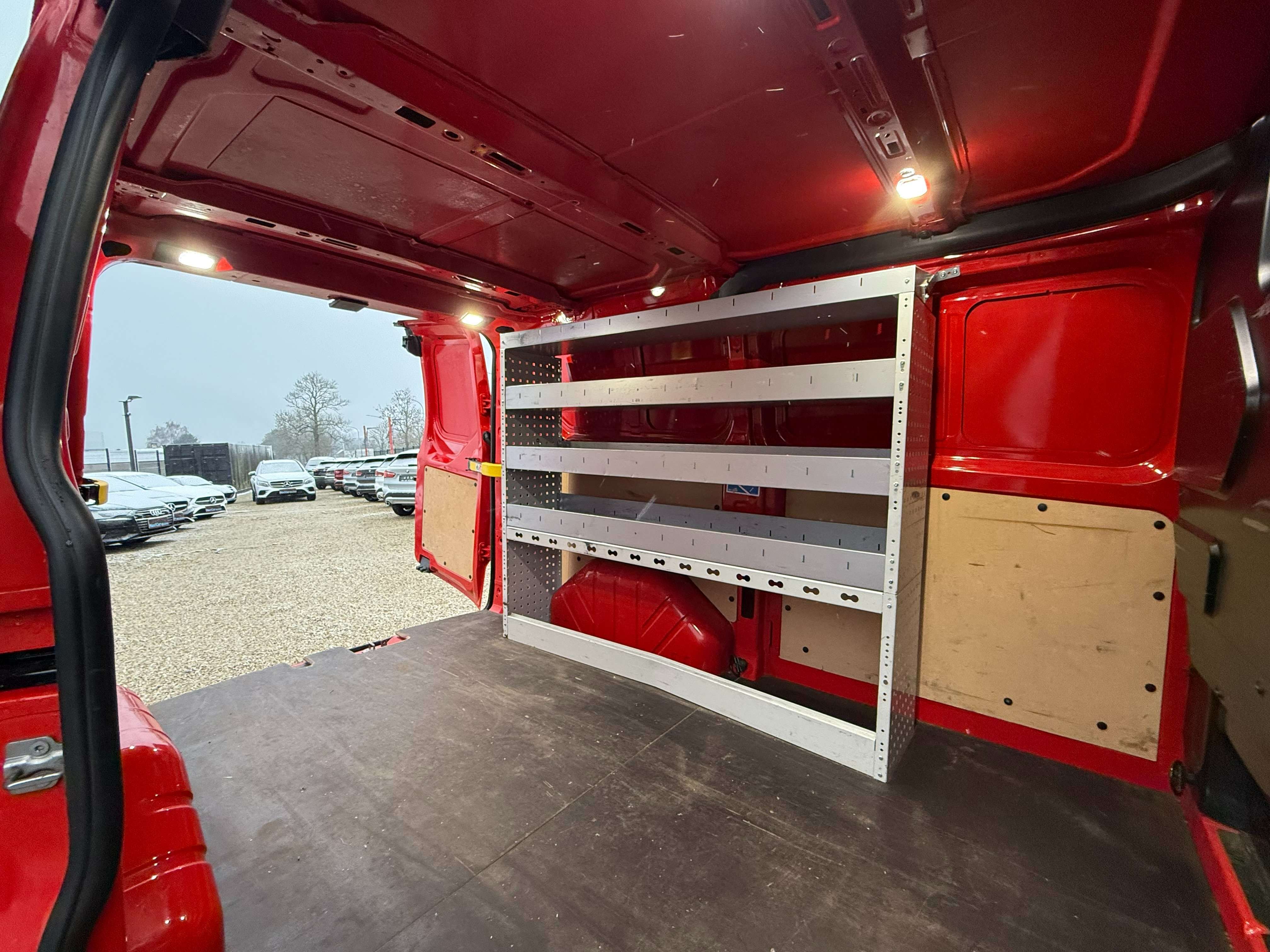 Ford Transit Custom 2.0 TDCi L1H1/3 sièges/Capteurs avant et arr.
