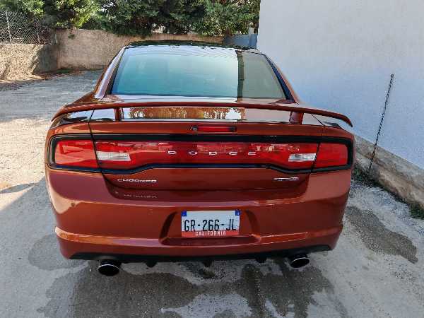 Dodge Charger Srt8 v8 477cv