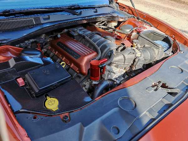Dodge Charger Srt8 v8 477cv