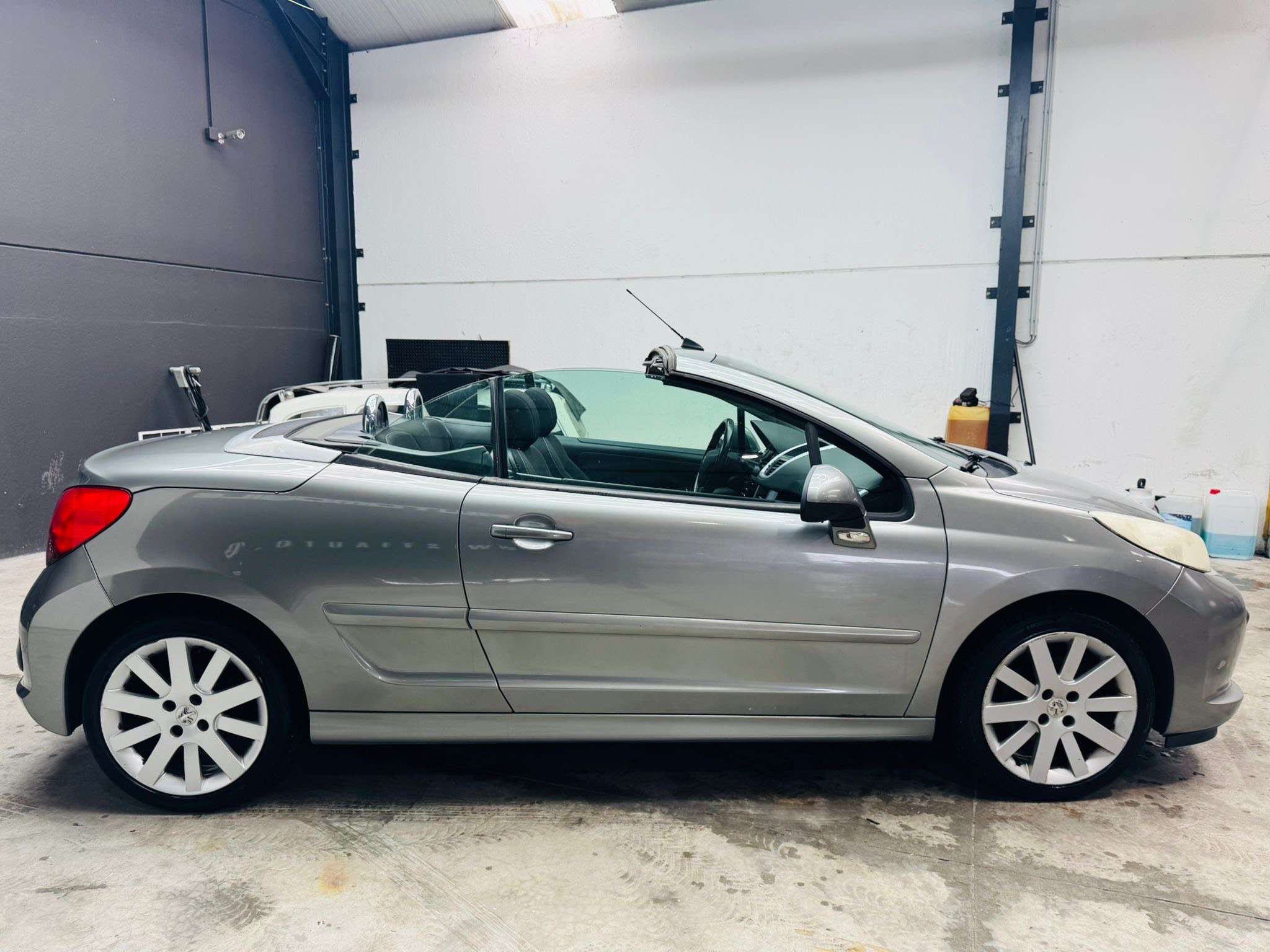 Peugeot 207 207 CC 1.6 HDi FAP