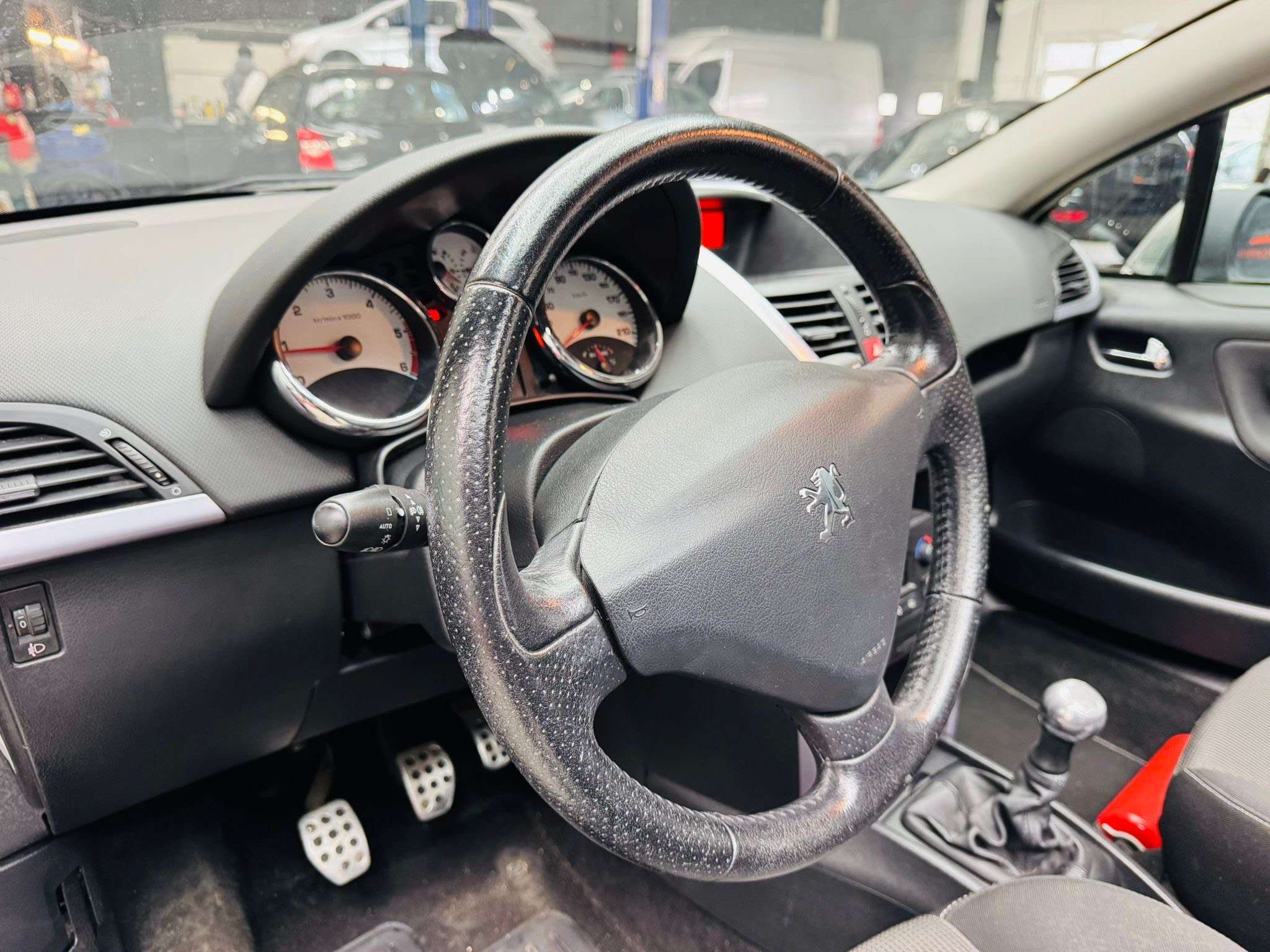 Peugeot 207 207 CC 1.6 HDi FAP
