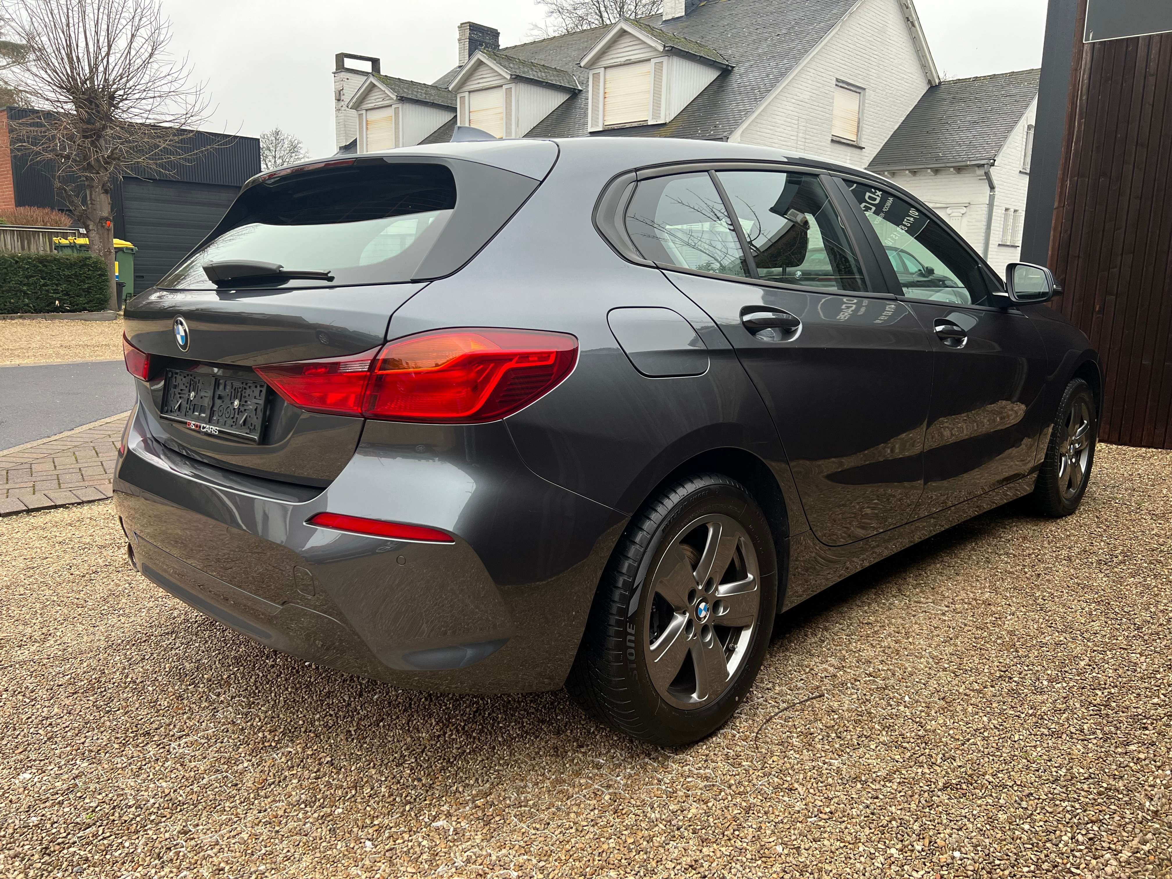 BMW 118 118i NAVI/LIMIT/PDC/AIRCO/CARPLAY