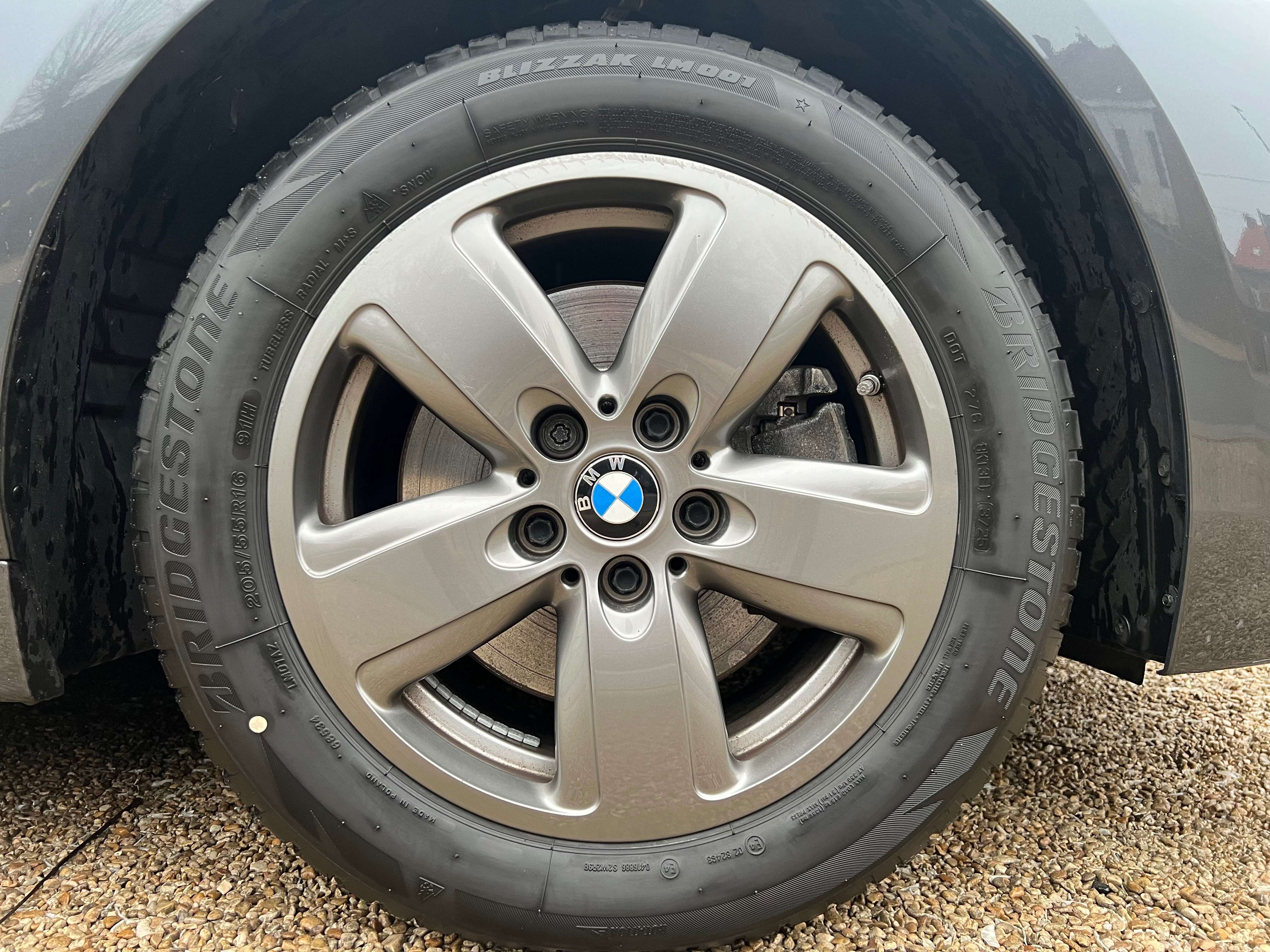 BMW 118 118i NAVI/LIMIT/PDC/AIRCO/CARPLAY
