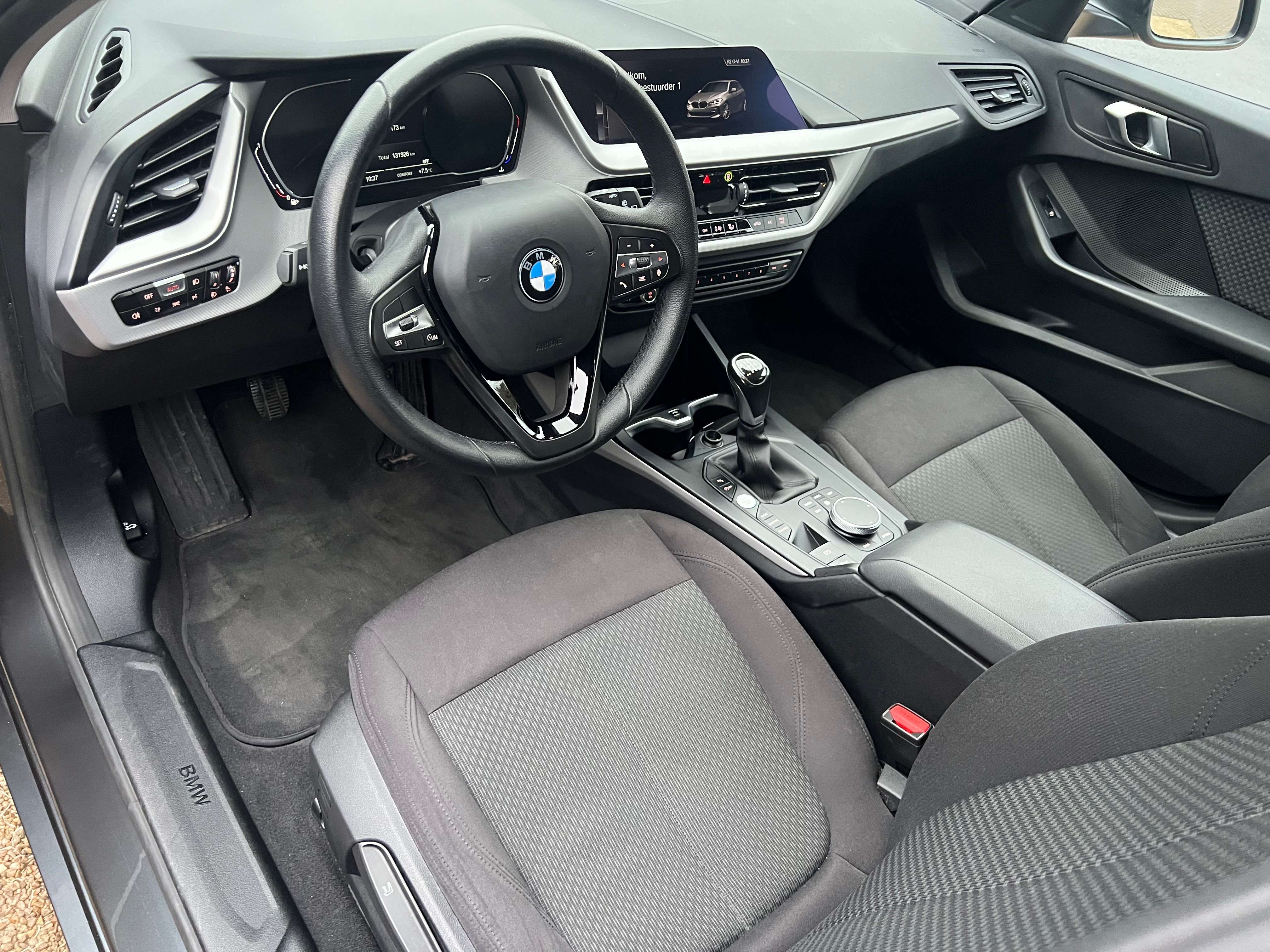 BMW 118 118i NAVI/LIMIT/PDC/AIRCO/CARPLAY