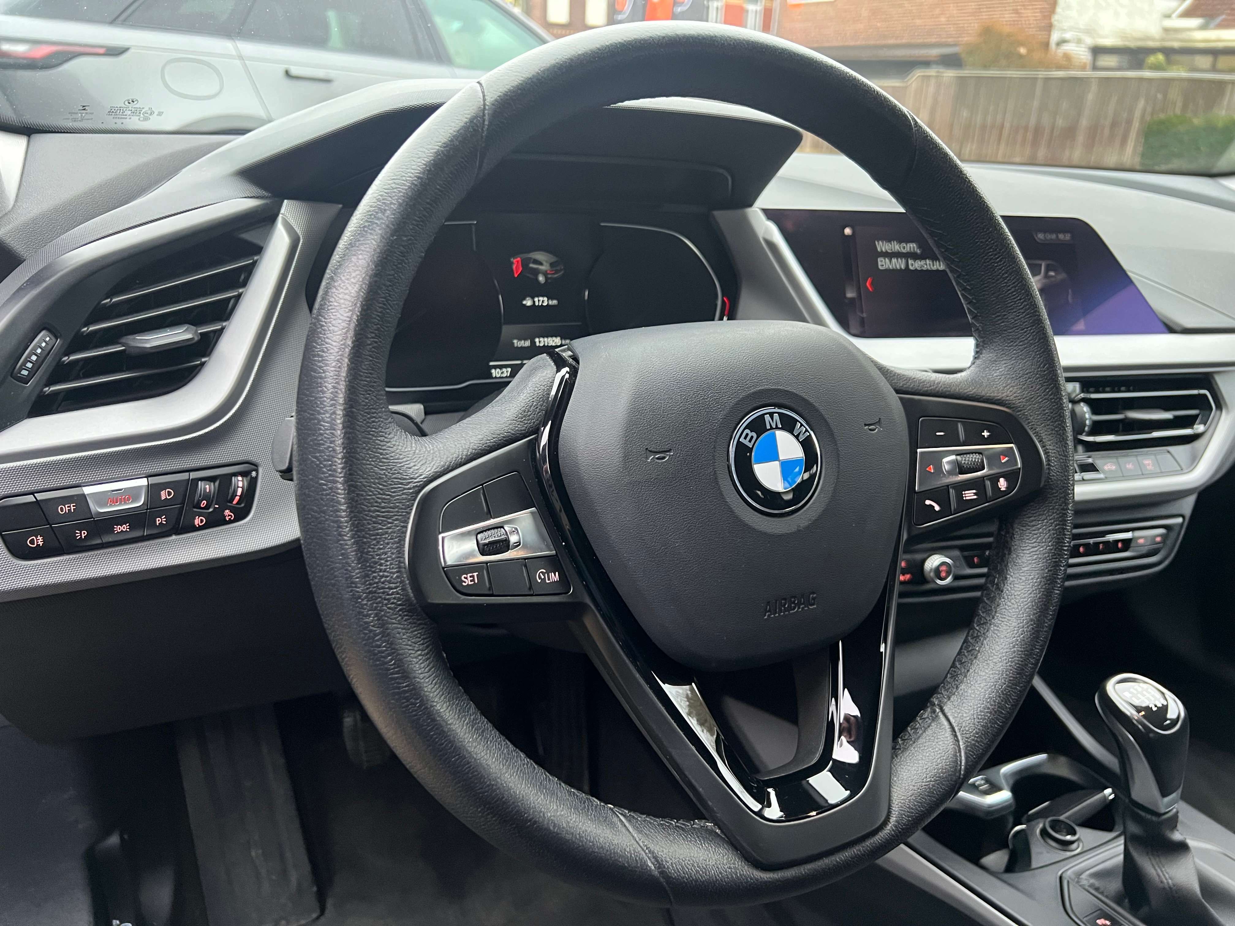 BMW 118 118i NAVI/LIMIT/PDC/AIRCO/CARPLAY