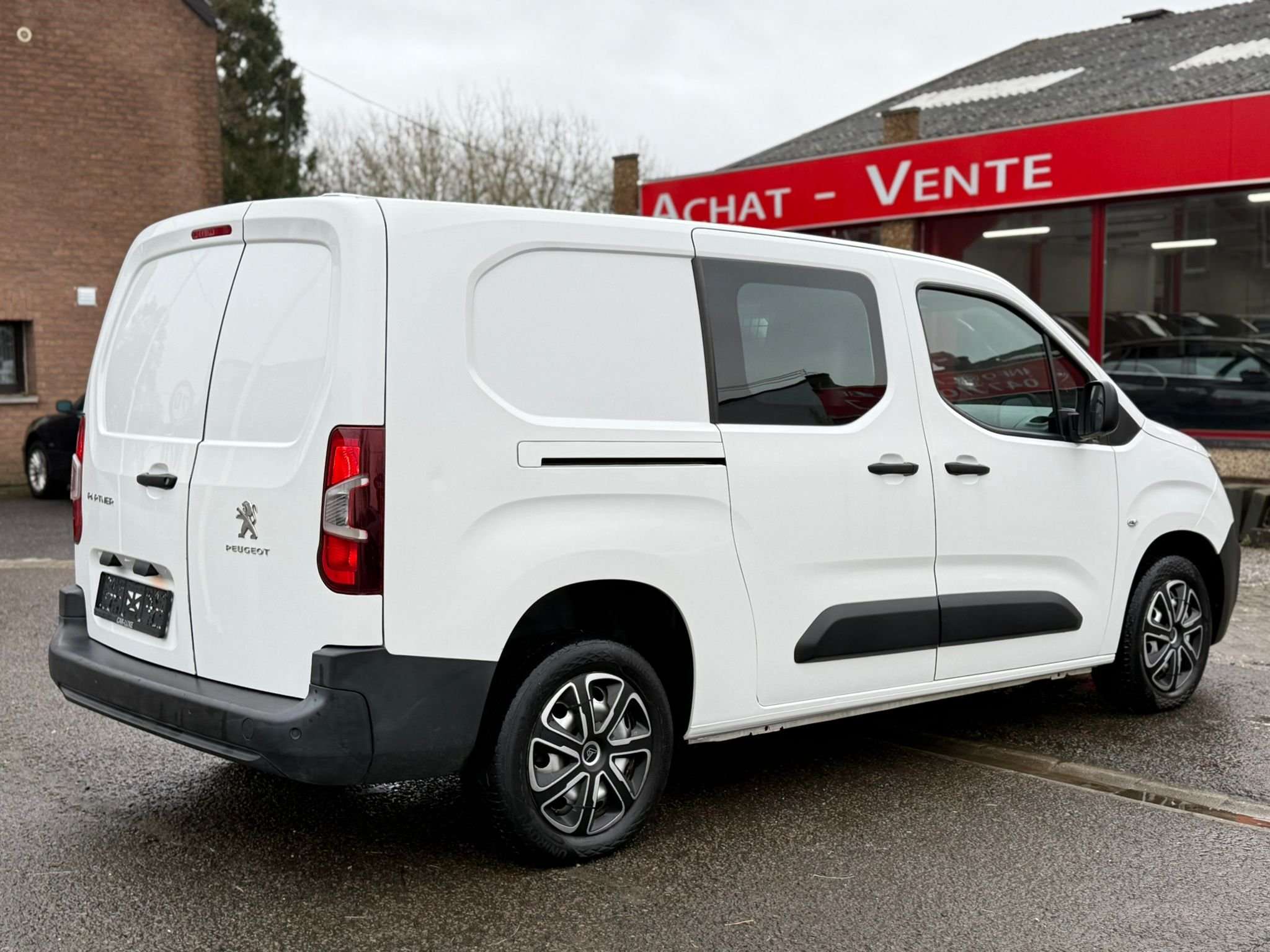 Peugeot Partner 1.6 HDI  LONG CHASIS TVA DEDUCTIBLE