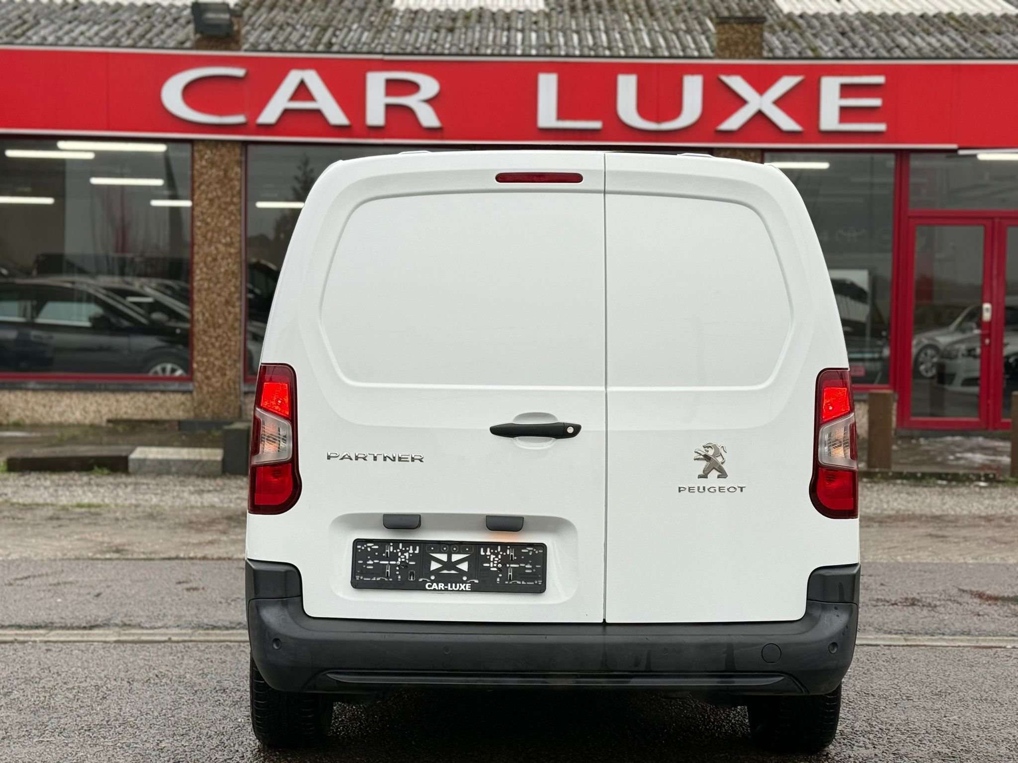 Peugeot Partner 1.6 HDI  LONG CHASIS TVA DEDUCTIBLE