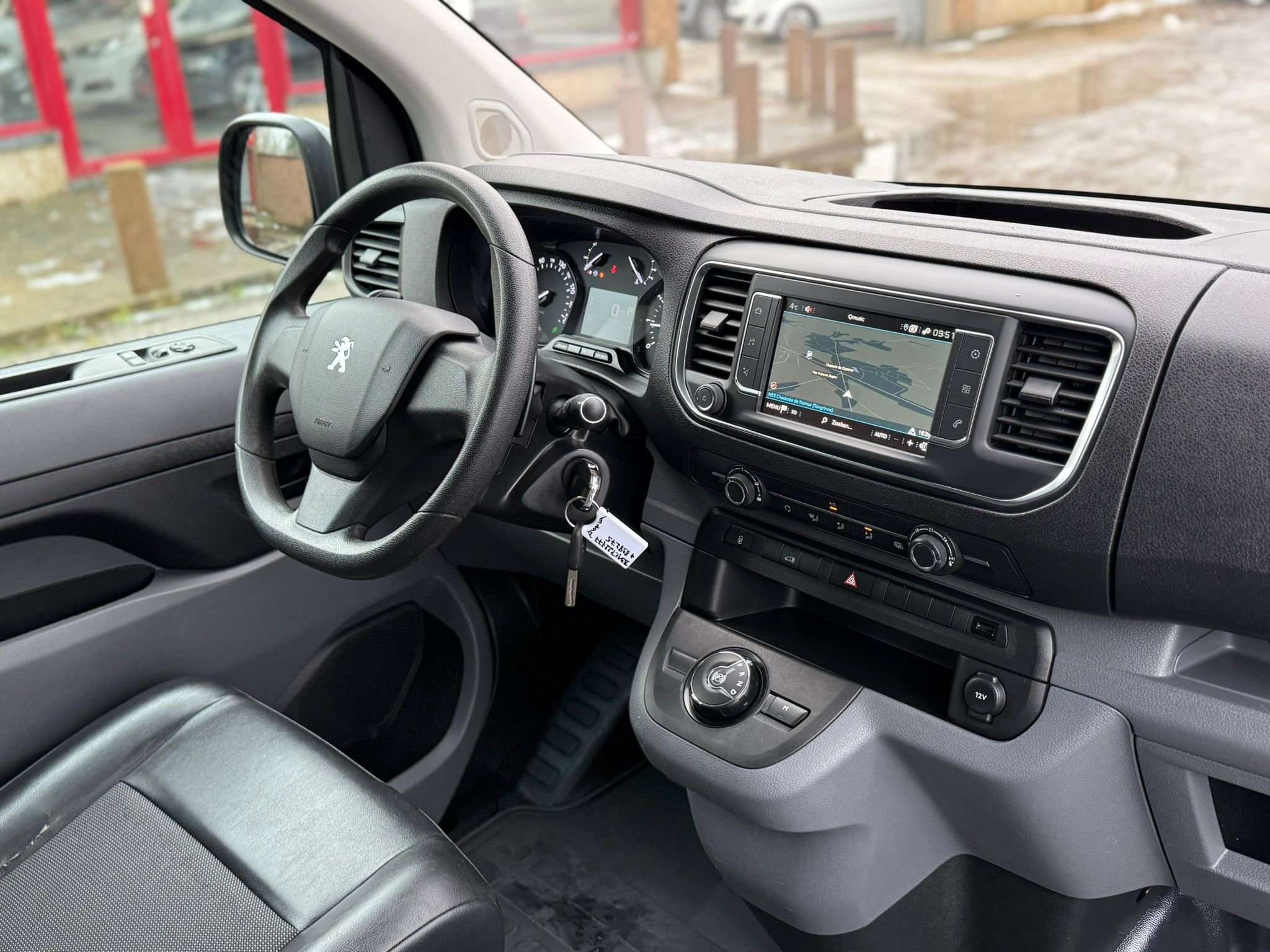 Peugeot Expert 2.O HDI 177CV BOITE AUTO GPS LONG CHASIS