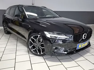 Volvo V60 R-Design AUTOMATIQUE CARPLAY-GARANTIE TOIT OUVRANT