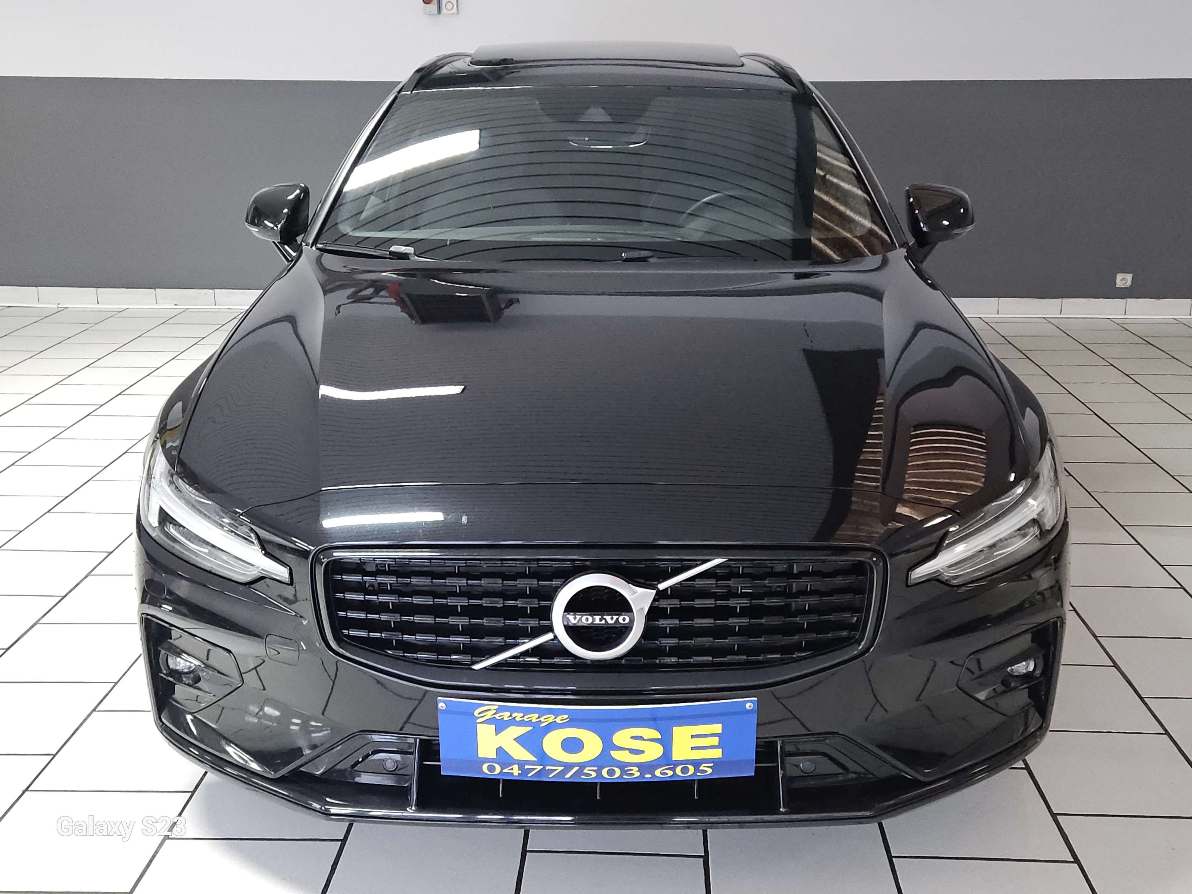 Volvo V60 R-Design AUTOMATIQUE CARPLAY-GARANTIE TOIT OUVRANT
