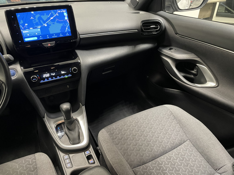 Toyota YARIS CROSS 116H COLLECTION MY21