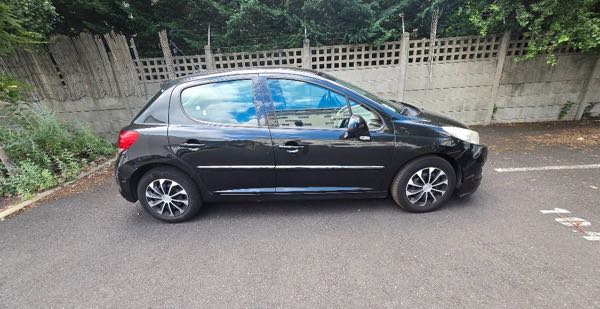 Peugeot 207 Peugeot 207 2009 – Très bien entretenue – Idéale jeune condu