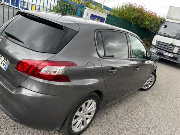 Peugeot 308 II 1.2 PURETECH S&amp;S 110 STYLE
