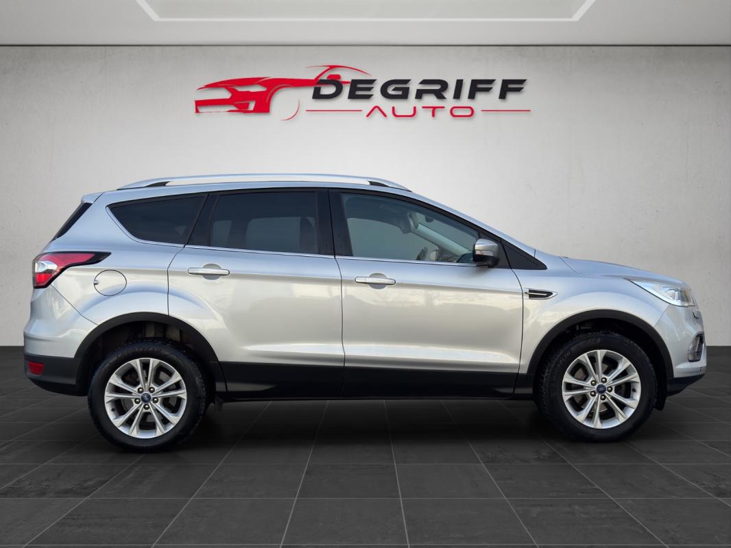Ford Kuga 1.5 Flexifuel-E85 150 SS 4x2 BVM6 ST-Line Black Silver